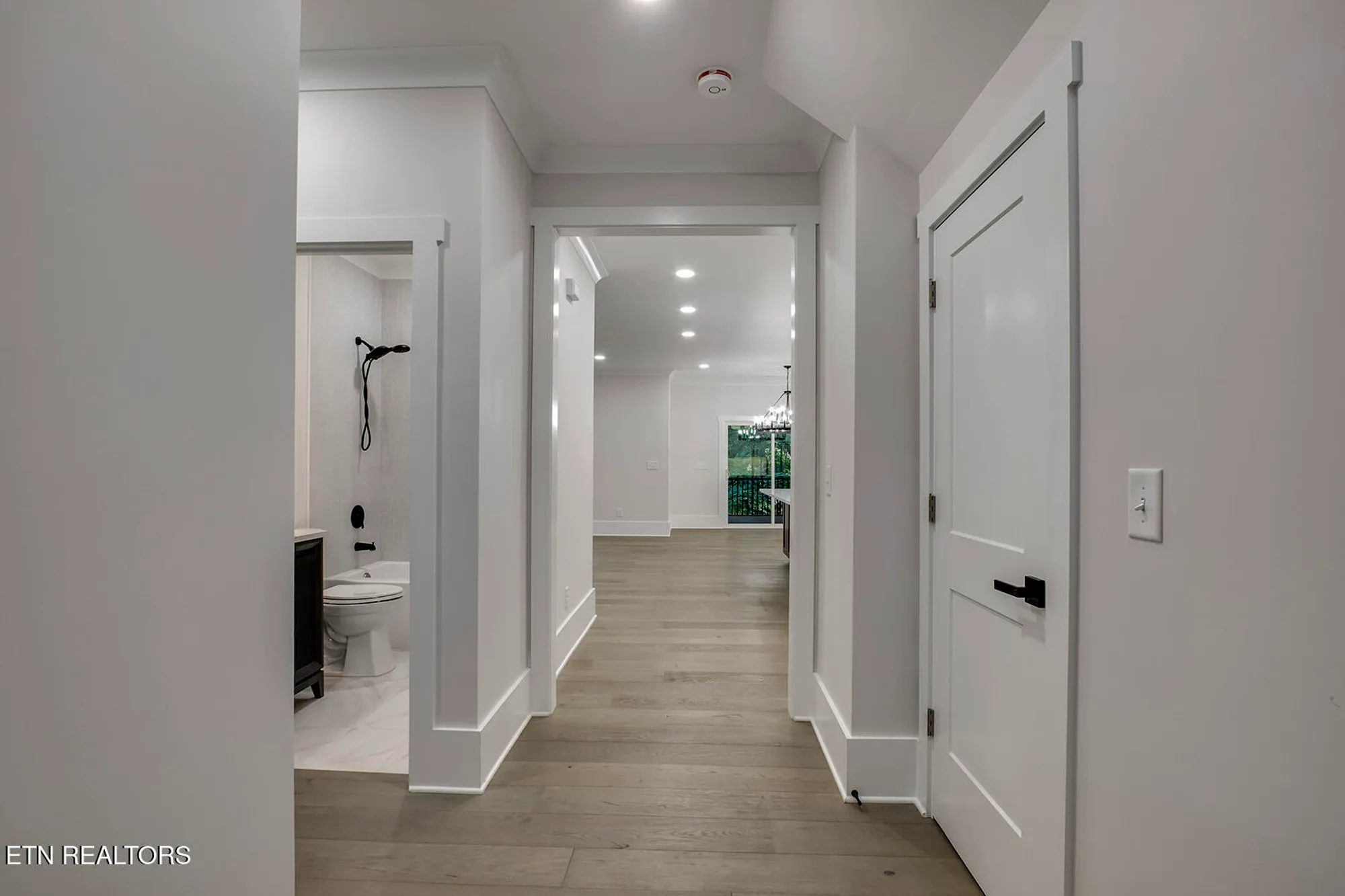 Property Slideshow image 4 of 50 | 108 oostagala dr, Loudon, TN, 37774