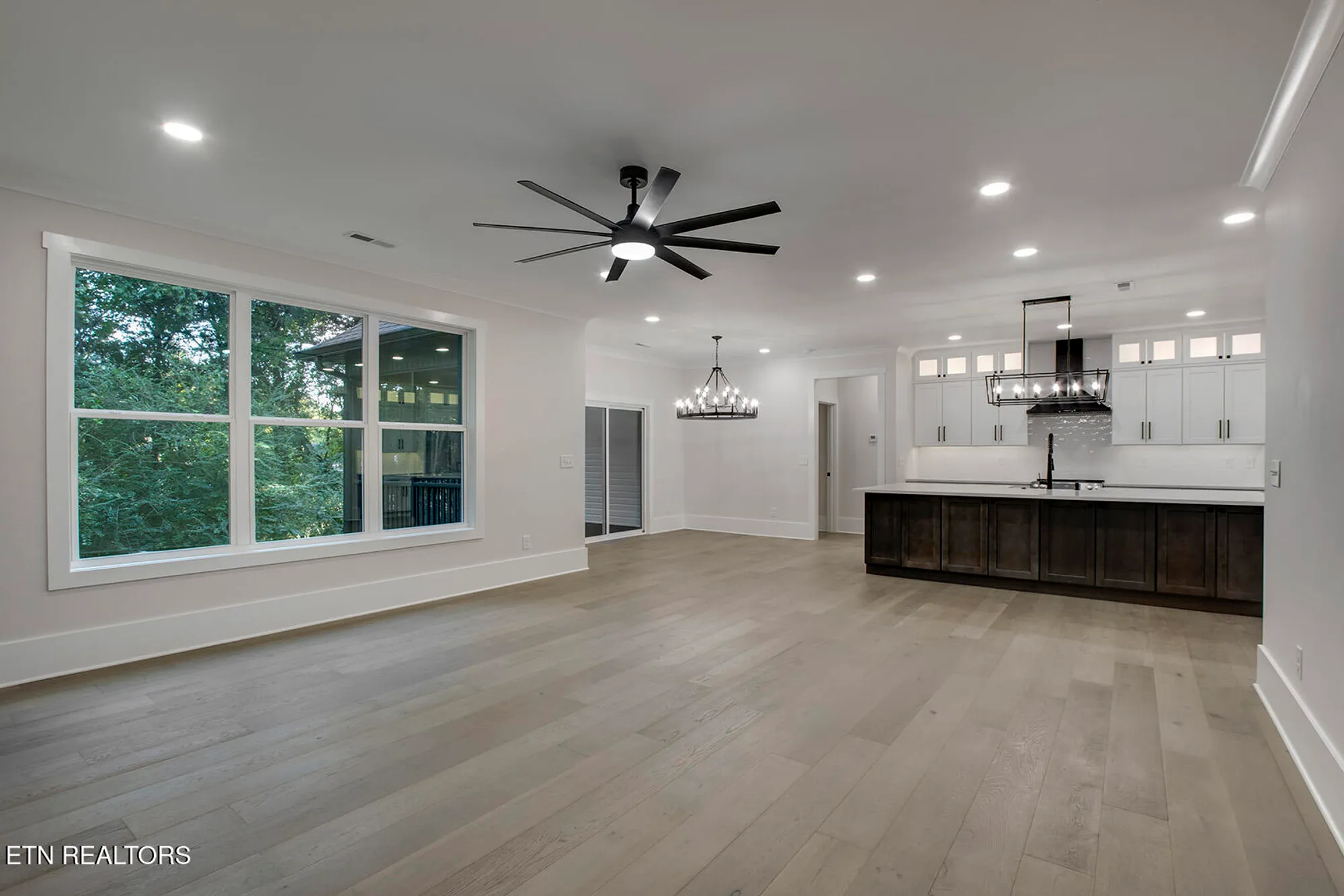 Property Slideshow image 8 of 50 | 108 oostagala dr, Loudon, TN, 37774