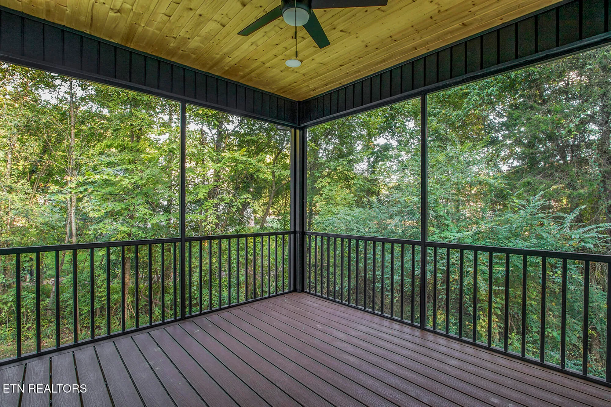 Property Slideshow image 10 of 50 | 108 oostagala dr, Loudon, TN, 37774