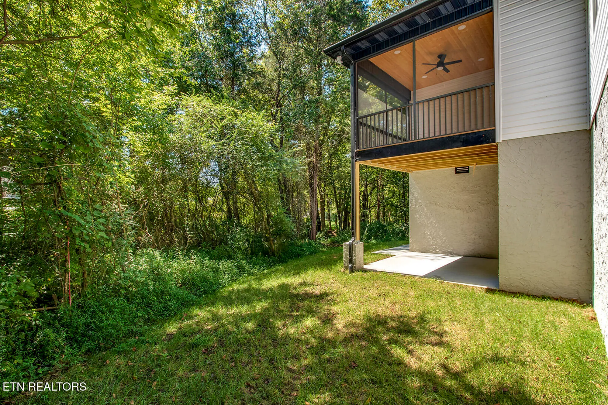 Property Slideshow image 42 of 50 | 108 oostagala dr, Loudon, TN, 37774