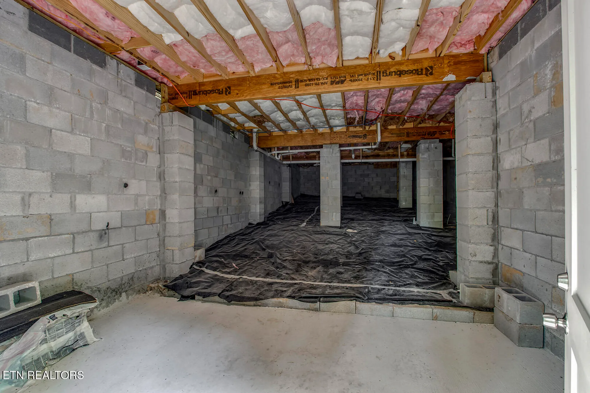 Property Slideshow image 46 of 50 | 108 oostagala dr, Loudon, TN, 37774