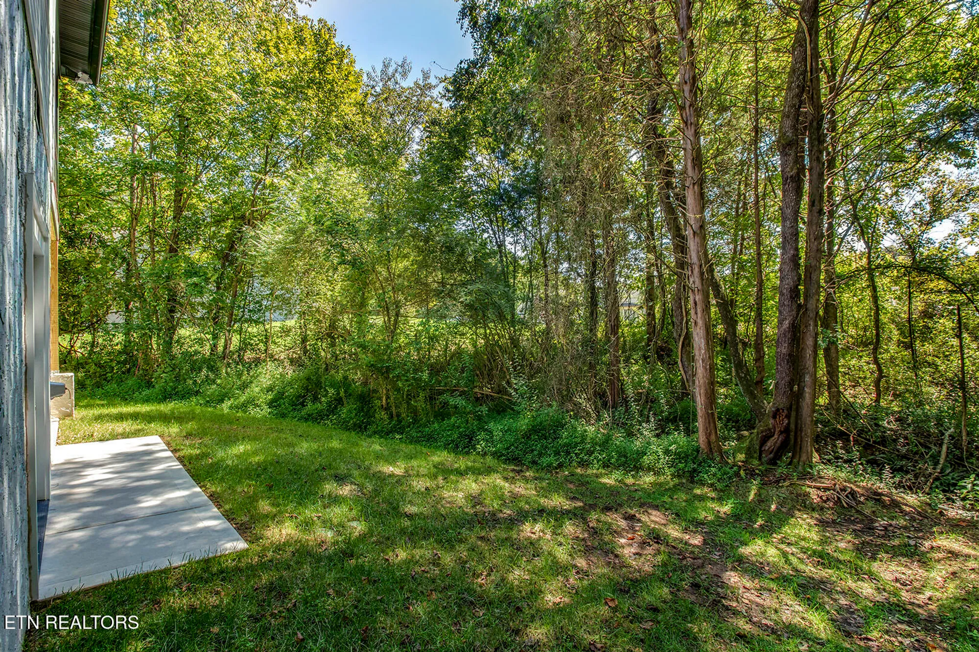 Property Slideshow image 48 of 50 | 108 oostagala dr, Loudon, TN, 37774