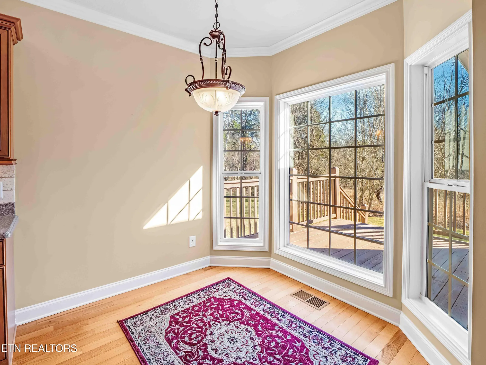 Property Slideshow image 13 of 31 | 110 yona way, Loudon, TN, 37774