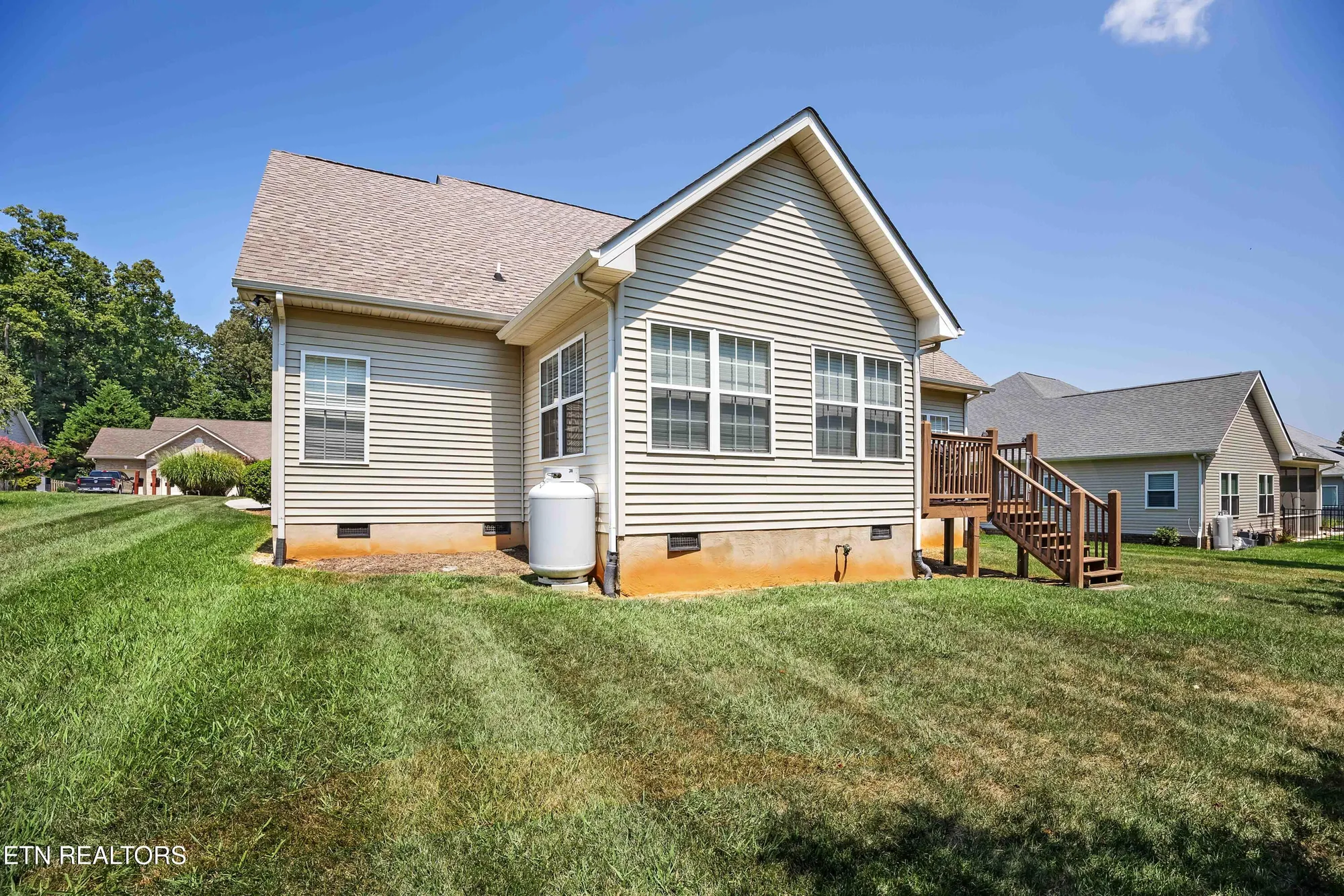 Property Slideshow image 29 of 31 | 110 yona way, Loudon, TN, 37774