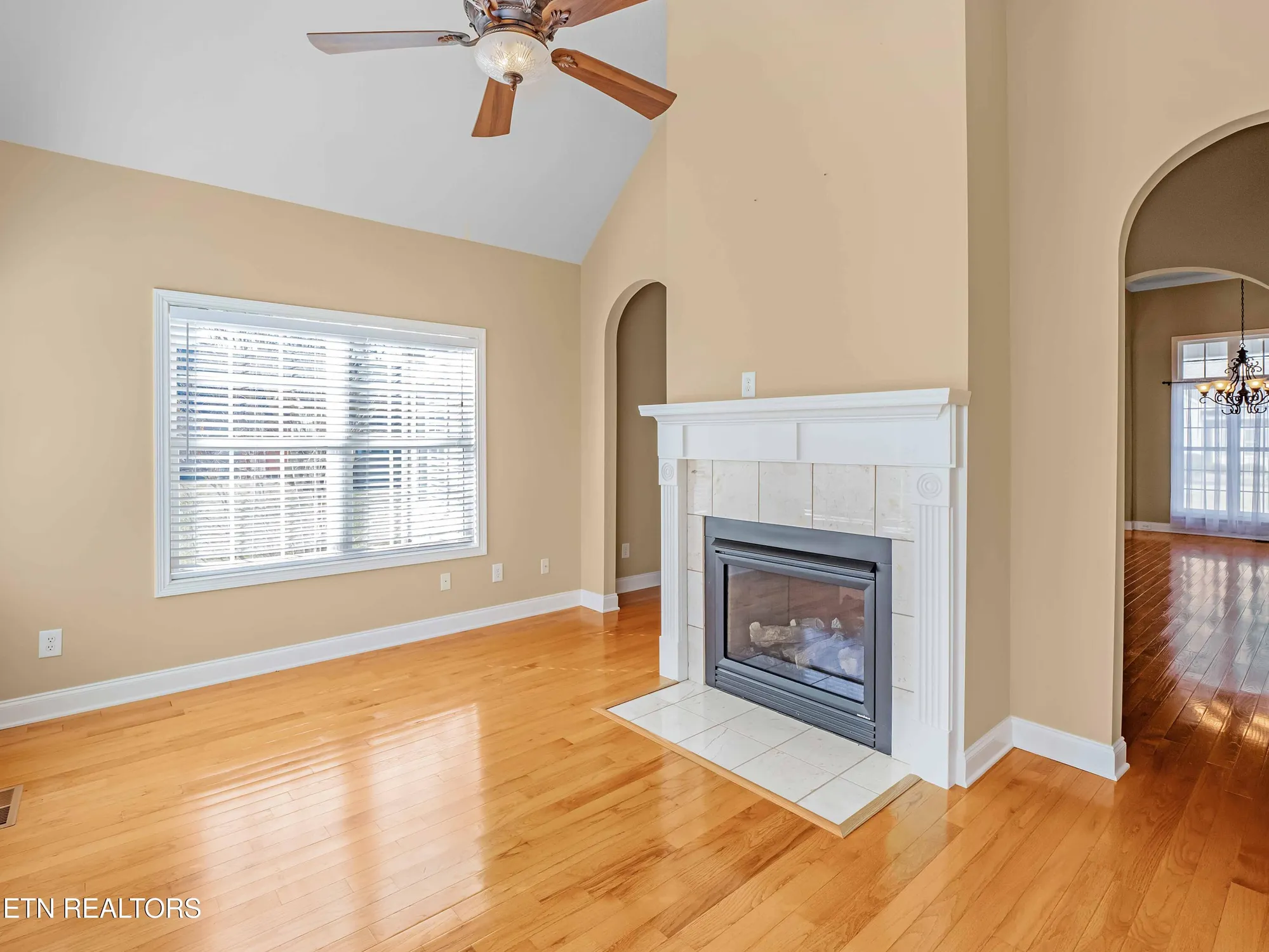 Property Slideshow image 14 of 31 | 110 yona way, Loudon, TN, 37774