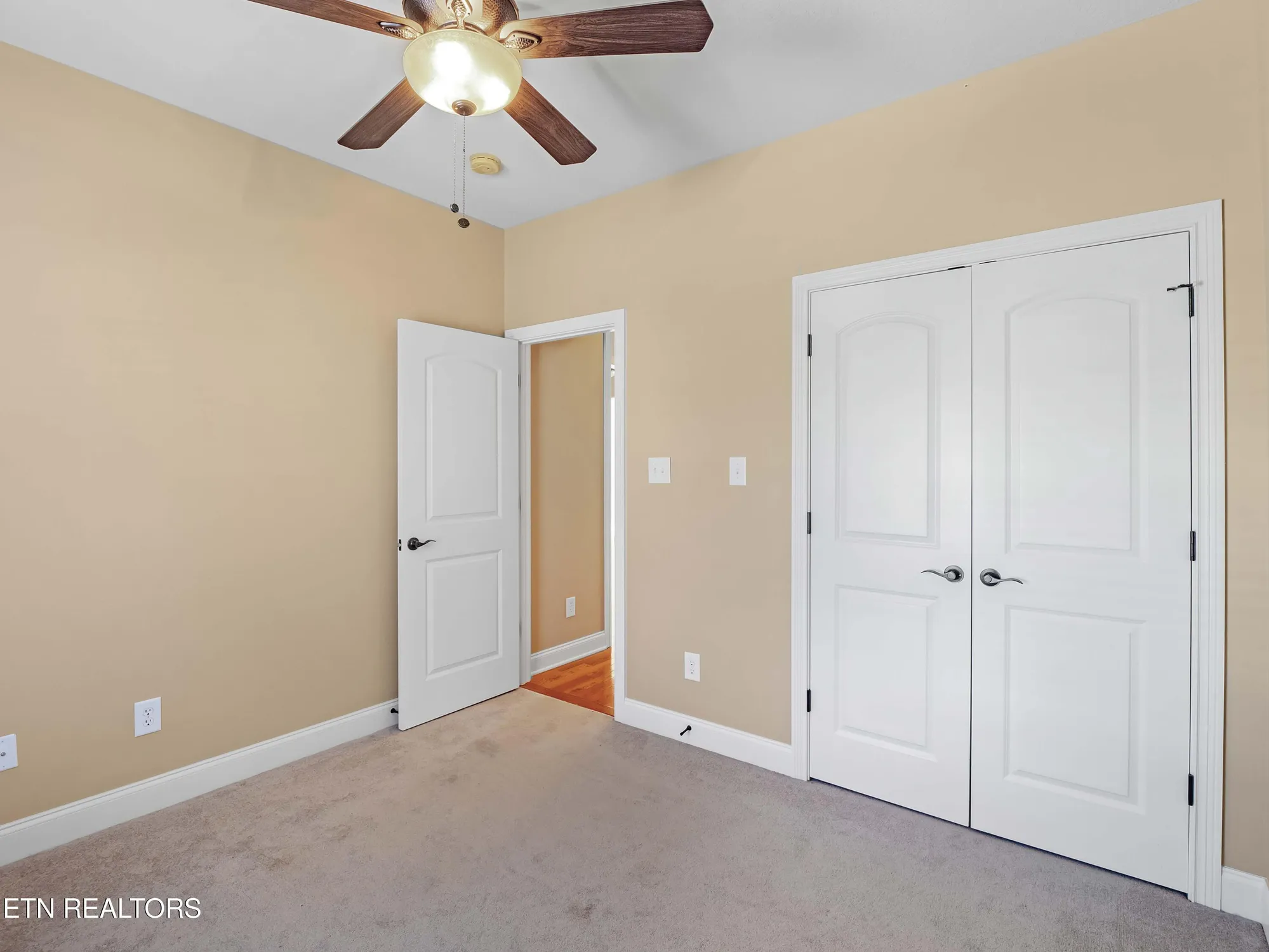 Property Slideshow image 25 of 31 | 110 yona way, Loudon, TN, 37774