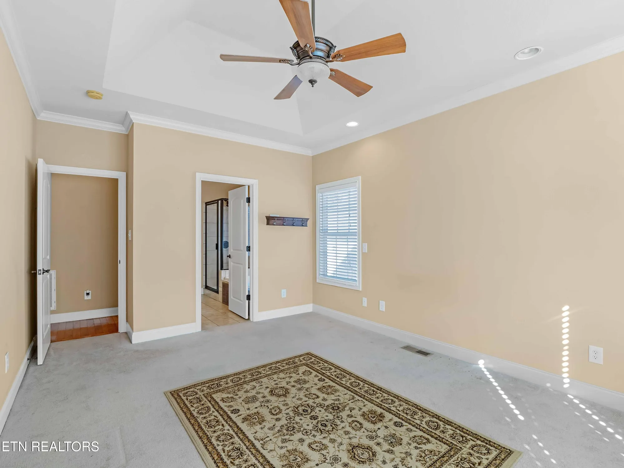 Property Slideshow image 18 of 31 | 110 yona way, Loudon, TN, 37774