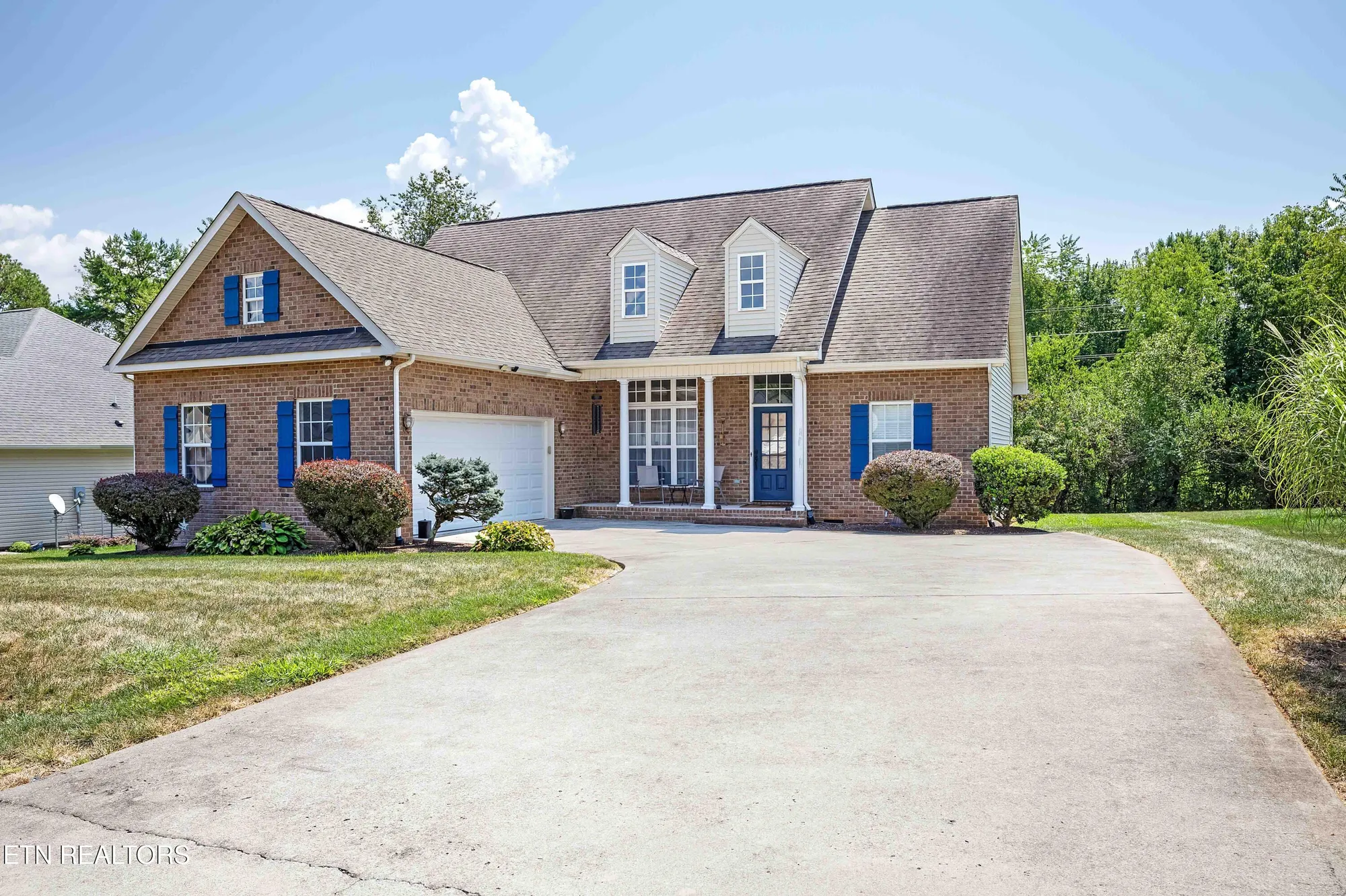 Property Slideshow image 2 of 31 | 110 yona way, Loudon, TN, 37774