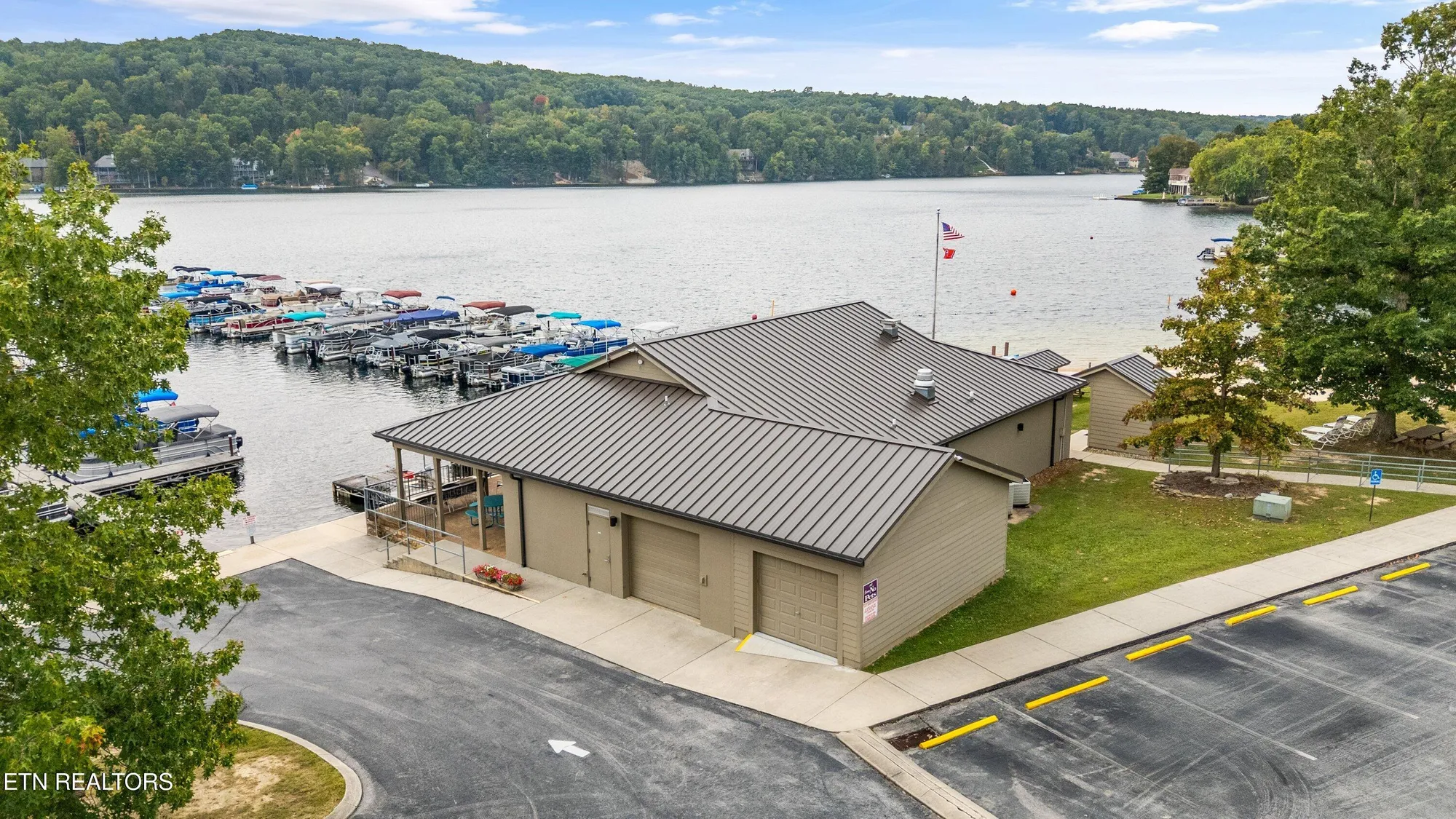 Property Slideshow image 44 of 61 | 16 bingham way, Crossville, TN, 38558