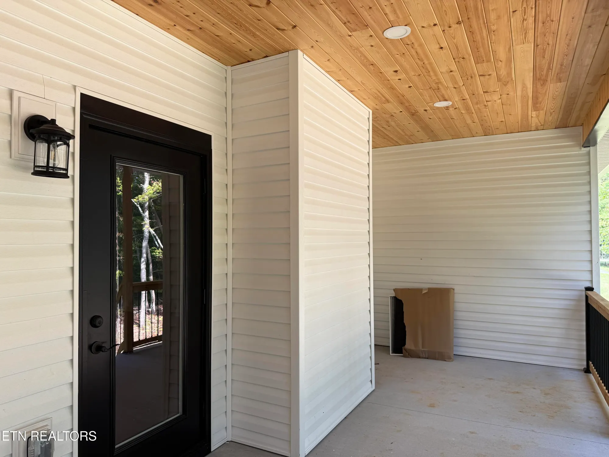 Property Slideshow image 27 of 30 | 141 windsor rd, Crossville, TN, 38558