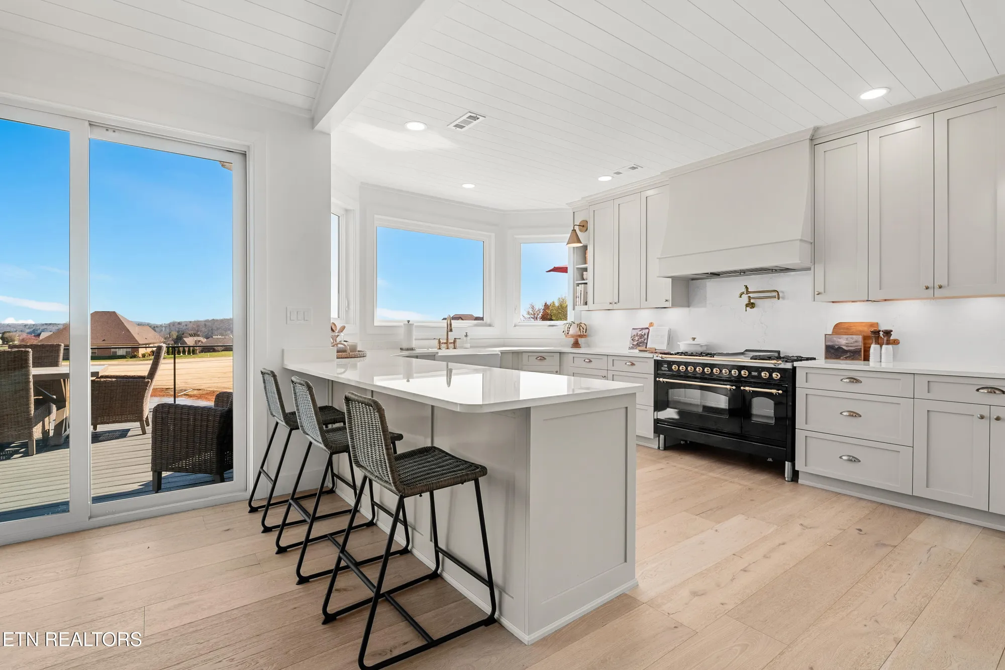 Property Slideshow image 20 of 59 | 211 osprey cir, Vonore, TN, 37885