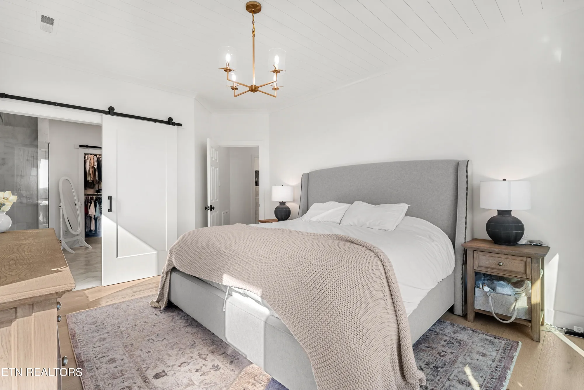 Property Slideshow image 31 of 59 | 211 osprey cir, Vonore, TN, 37885