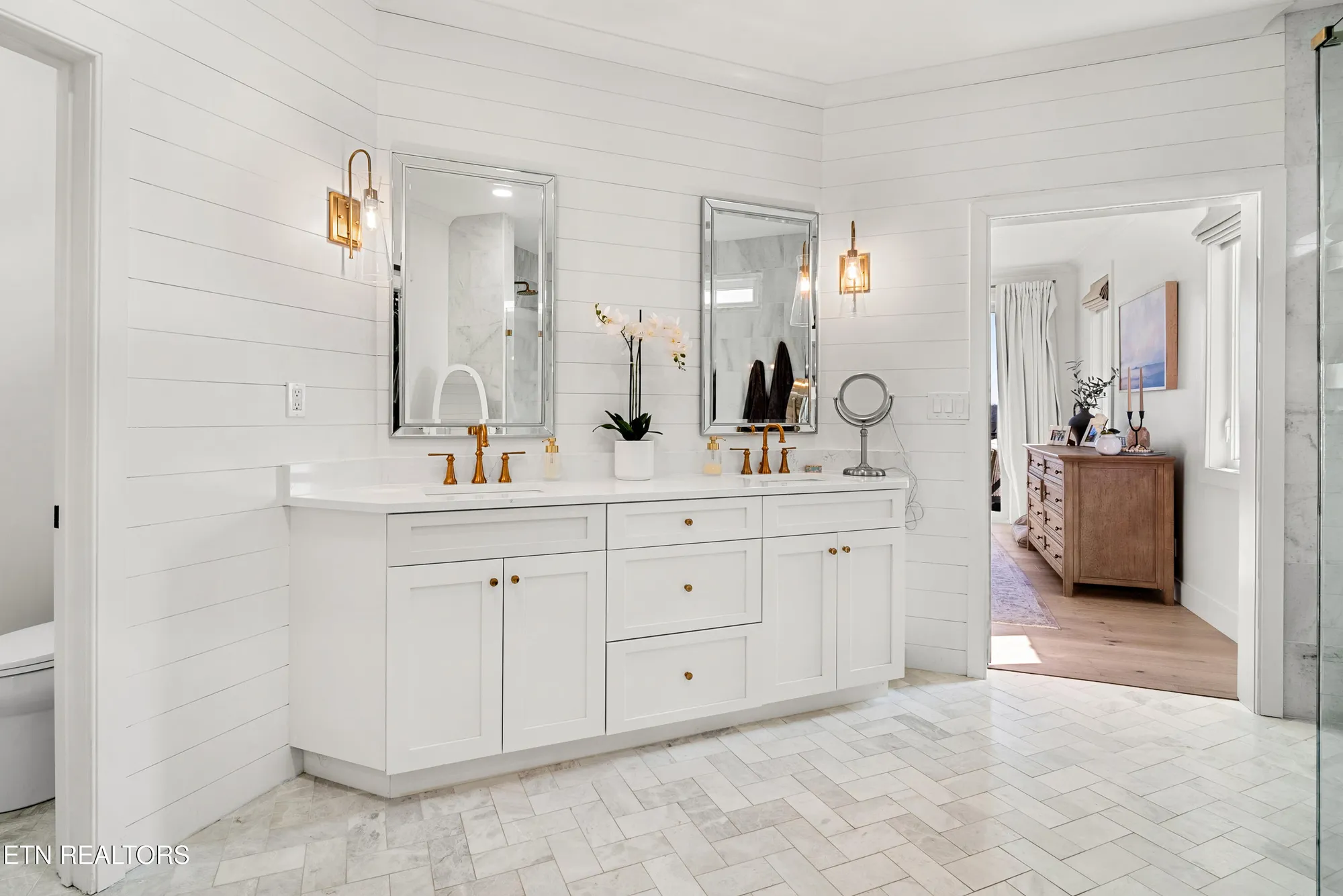 Property Slideshow image 34 of 59 | 211 osprey cir, Vonore, TN, 37885