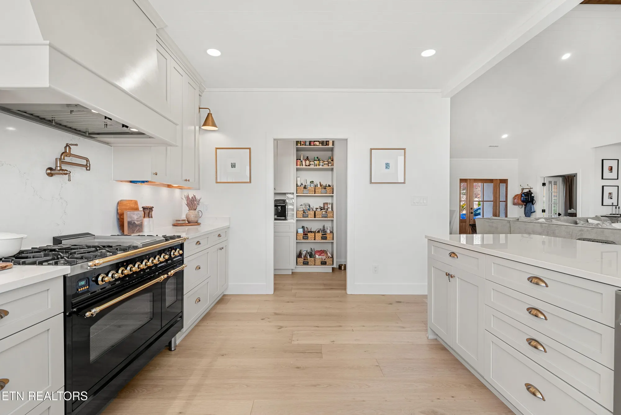 Property Slideshow image 25 of 59 | 211 osprey cir, Vonore, TN, 37885