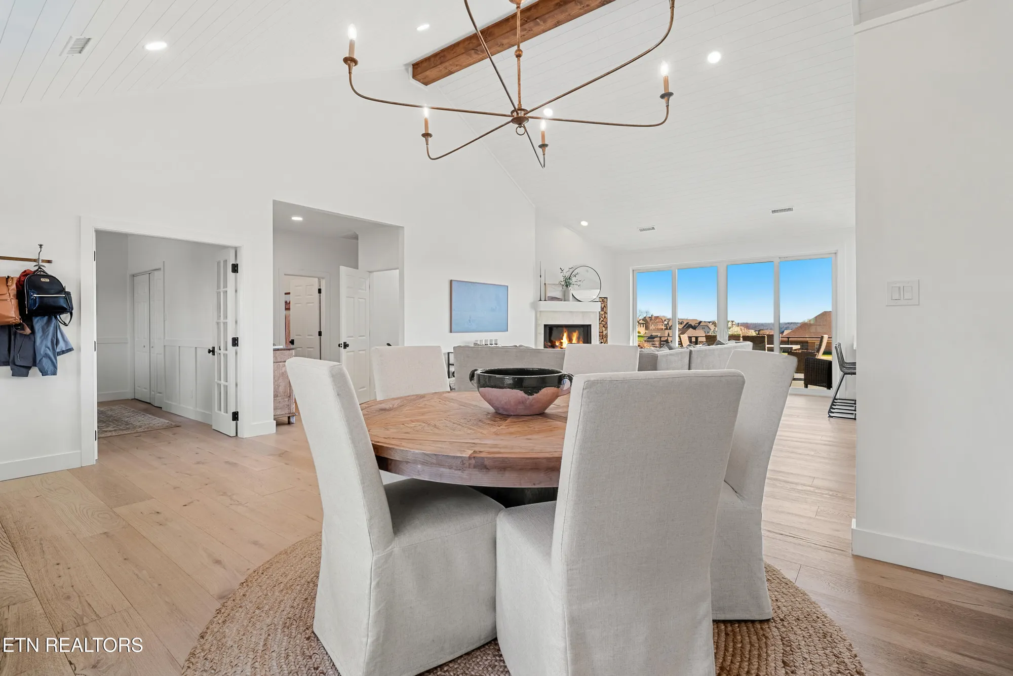 Property Slideshow image 10 of 59 | 211 osprey cir, Vonore, TN, 37885