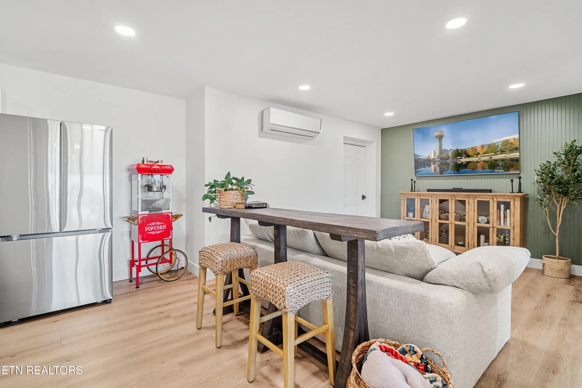 Property Slideshow image 48 of 59 | 211 osprey cir, Vonore, TN, 37885