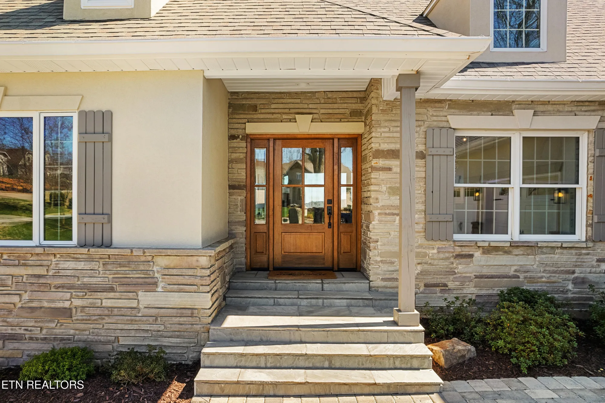 Property Slideshow image 6 of 59 | 211 osprey cir, Vonore, TN, 37885