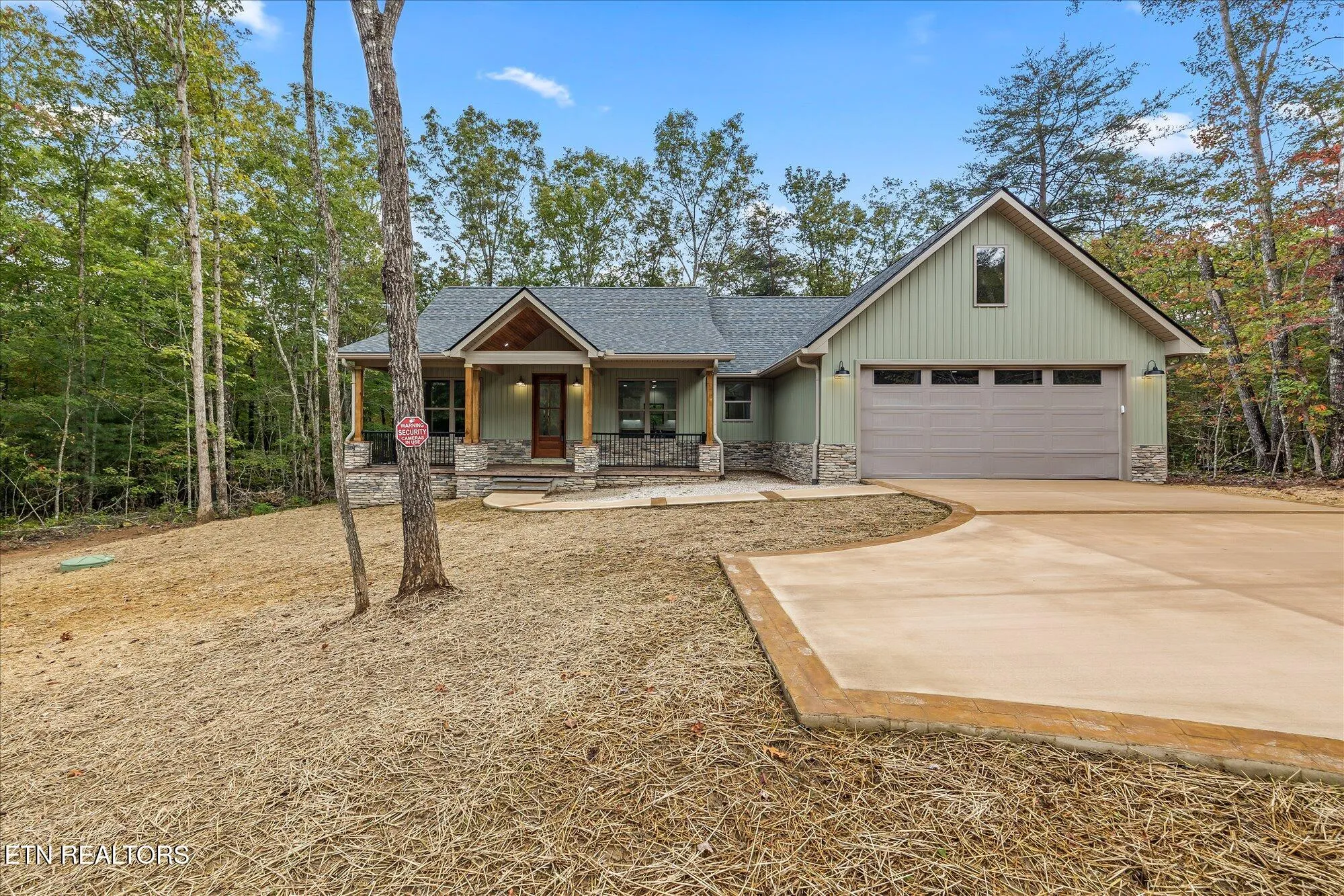 Property Slideshow image 3 of 39 | 440 saint george dr, Crossville, TN, 38558