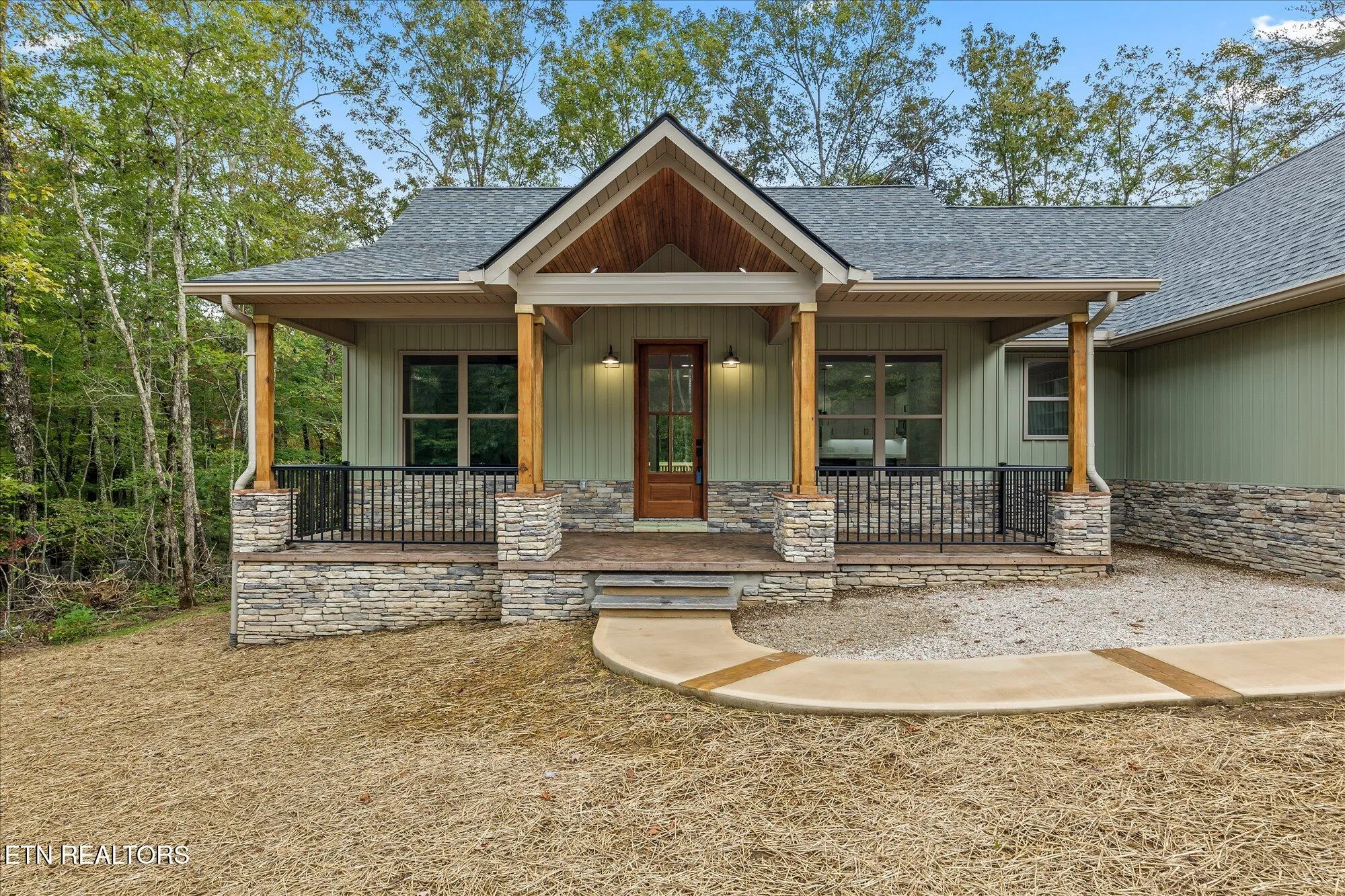 Property Slideshow image 4 of 39 | 440 saint george dr, Crossville, TN, 38558