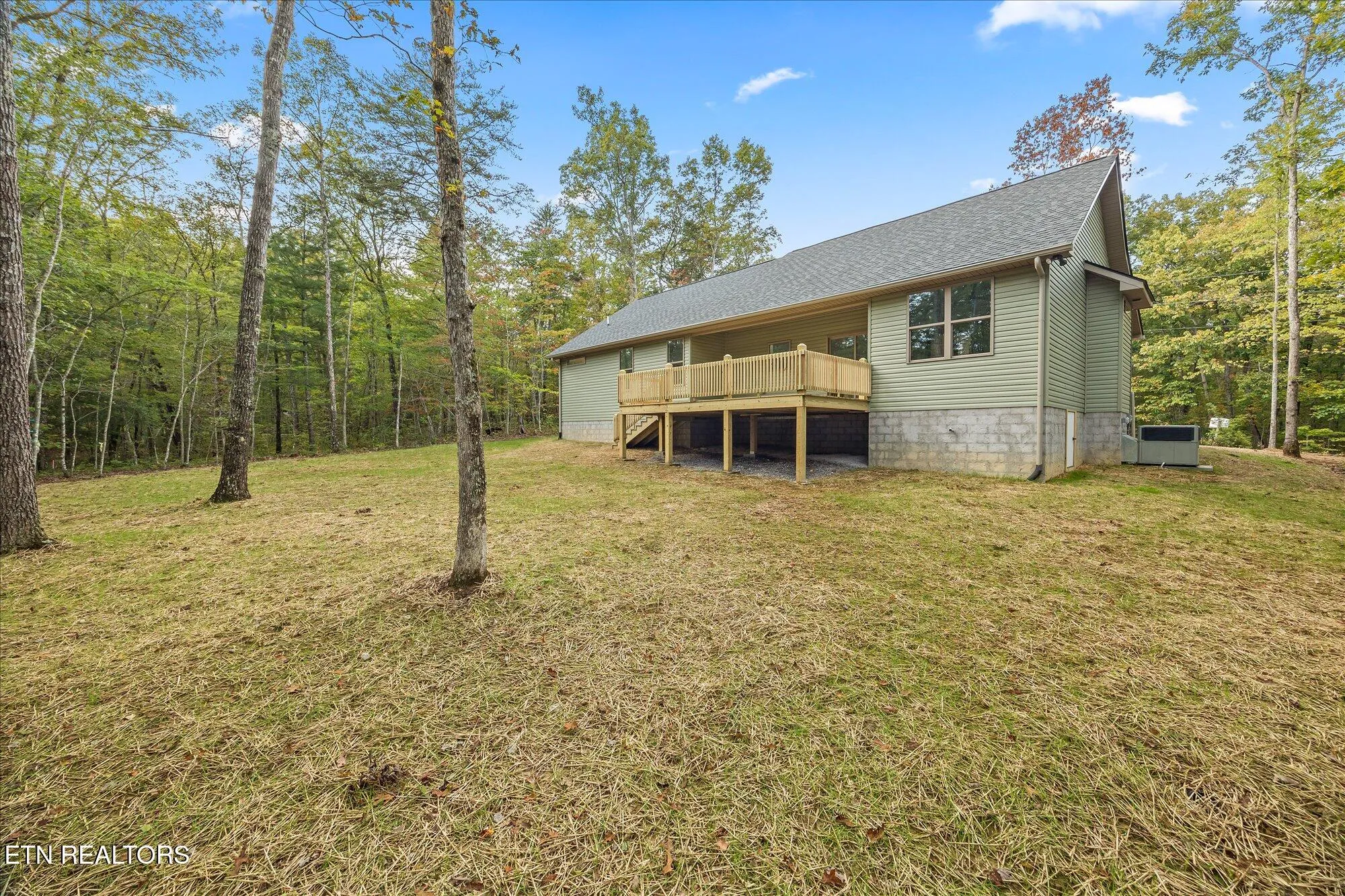 Property Slideshow image 30 of 39 | 440 saint george dr, Crossville, TN, 38558