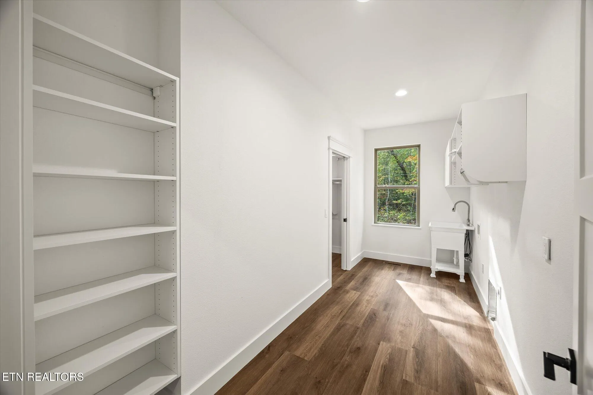 Property Slideshow image 19 of 39 | 440 saint george dr, Crossville, TN, 38558