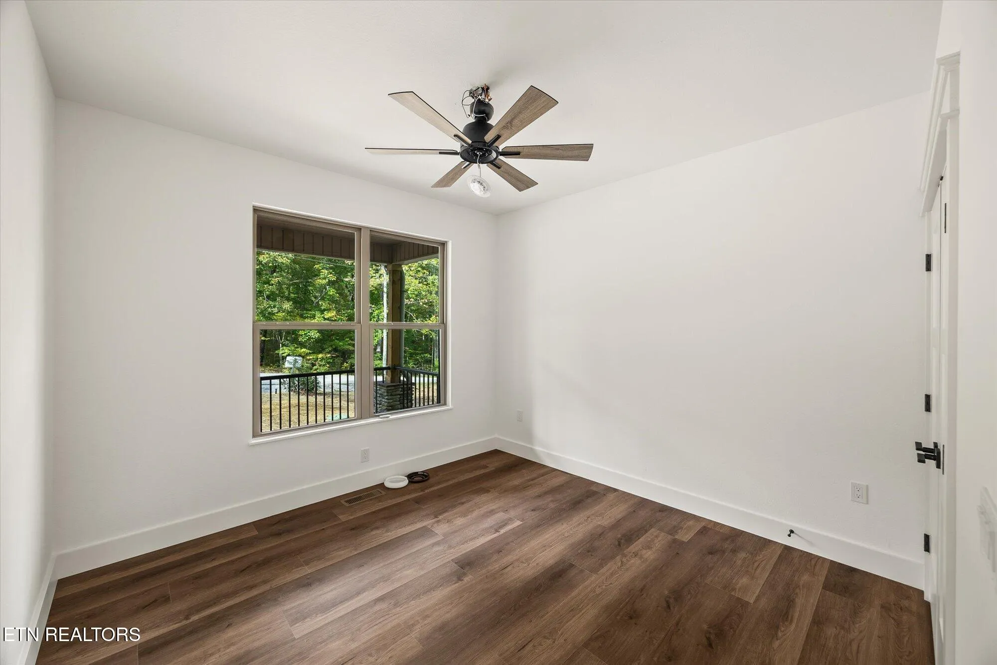 Property Slideshow image 23 of 39 | 440 saint george dr, Crossville, TN, 38558