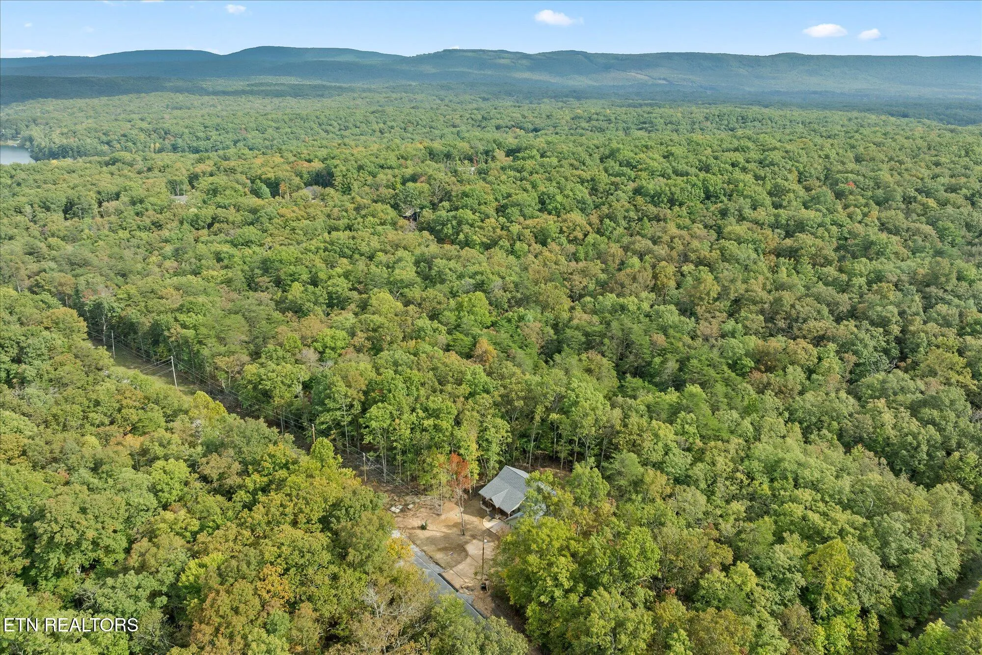 Property Slideshow image 33 of 39 | 440 saint george dr, Crossville, TN, 38558