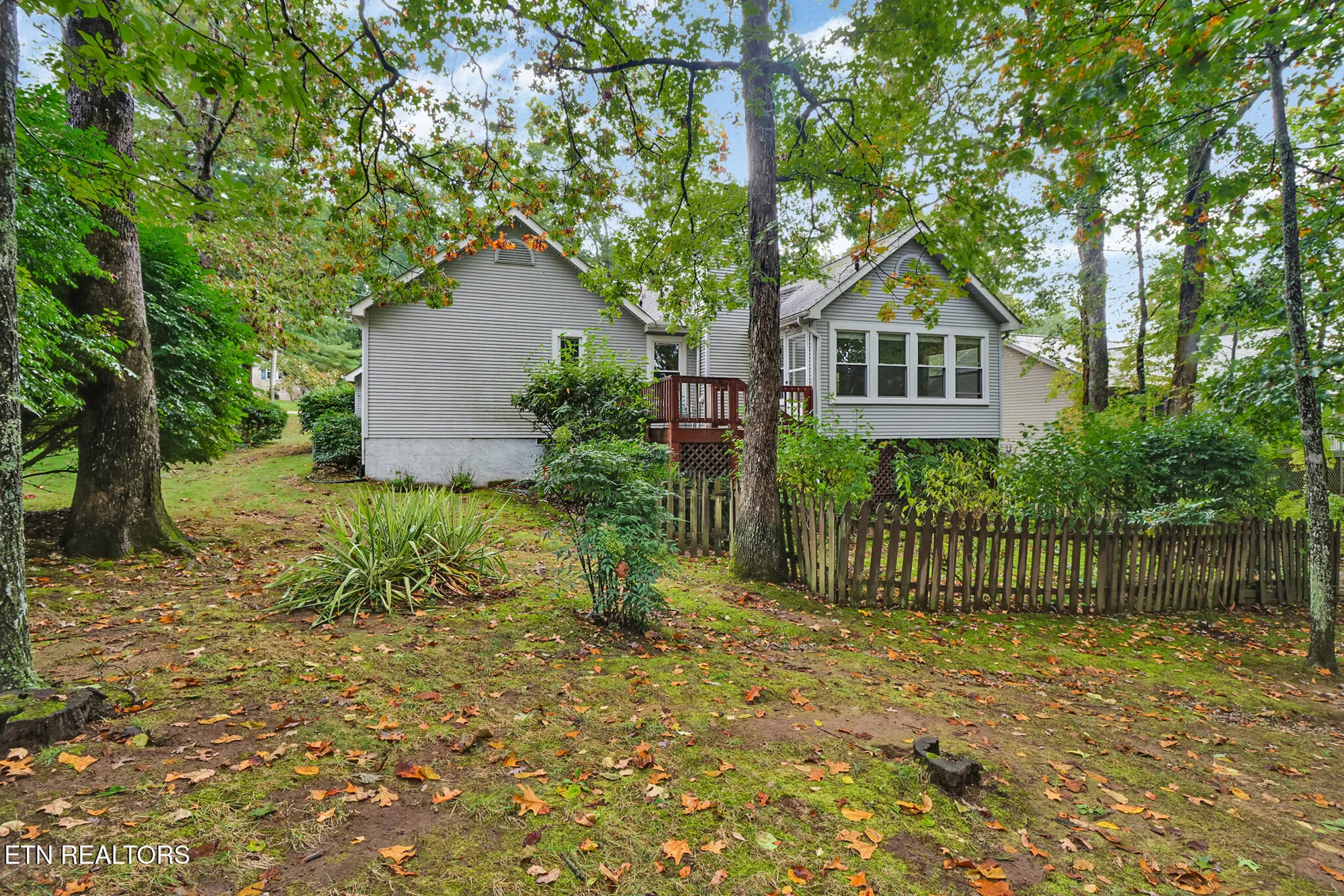 Property Slideshow image 28 of 31 | 132 cromwell ln, Crossville, TN, 38558