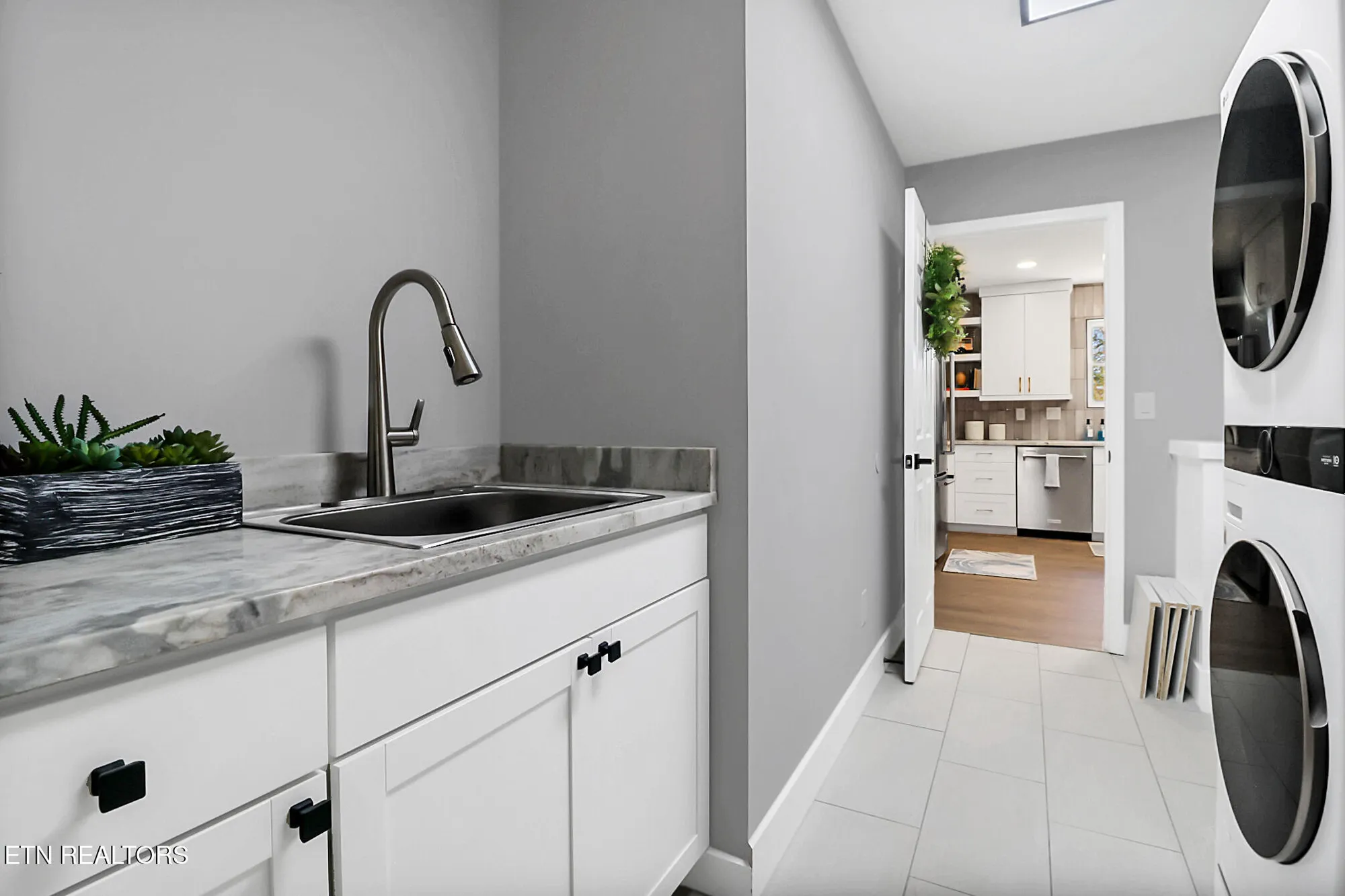 Property Slideshow image 32 of 46 | 123 lakeview dr, Crossville, TN, 38558