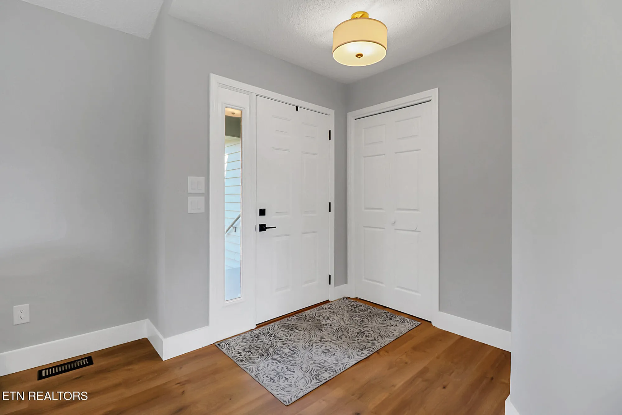 Property Slideshow image 5 of 46 | 123 lakeview dr, Crossville, TN, 38558