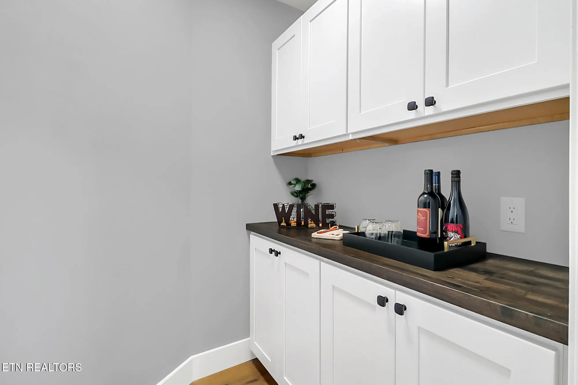 Property Slideshow image 18 of 46 | 123 lakeview dr, Crossville, TN, 38558