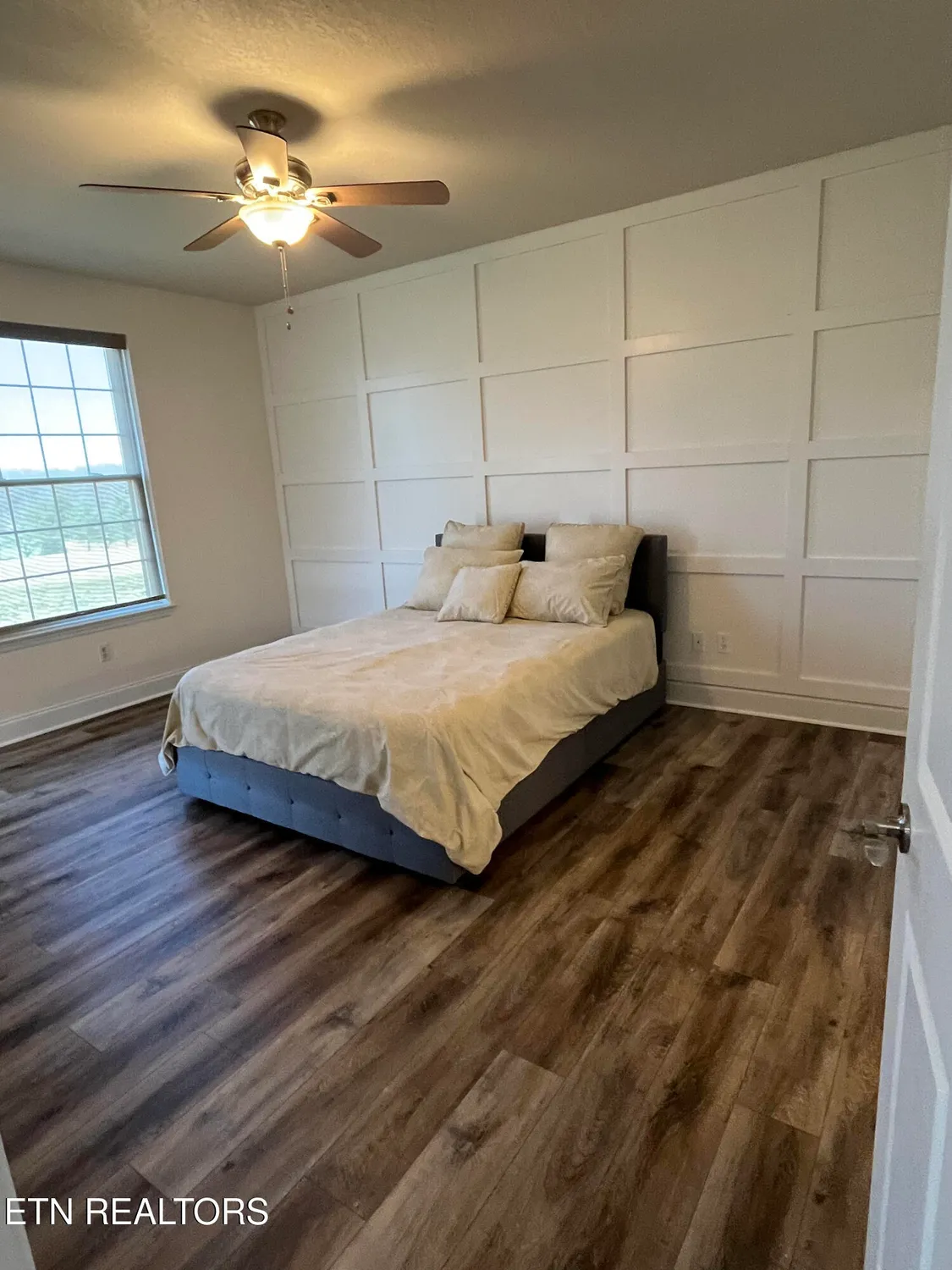 Property Slideshow image 5 of 17 | 565 rarity bay pkwy apt 103a, Vonore, TN, 37885