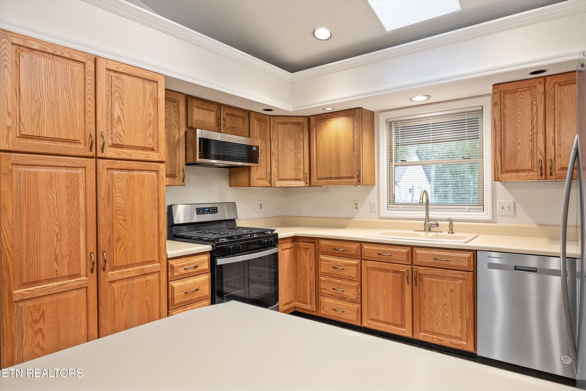 Property Slideshow image 13 of 29 | 137 kawatuska way, Loudon, TN, 37774