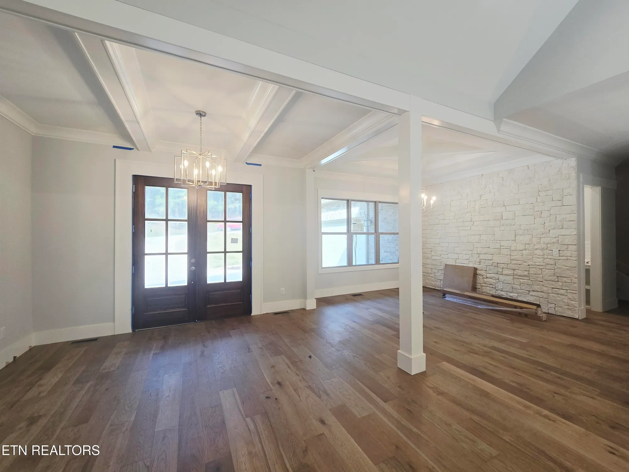 Property Slideshow image 4 of 13 | 102 tanasi dr, Loudon, TN, 37774