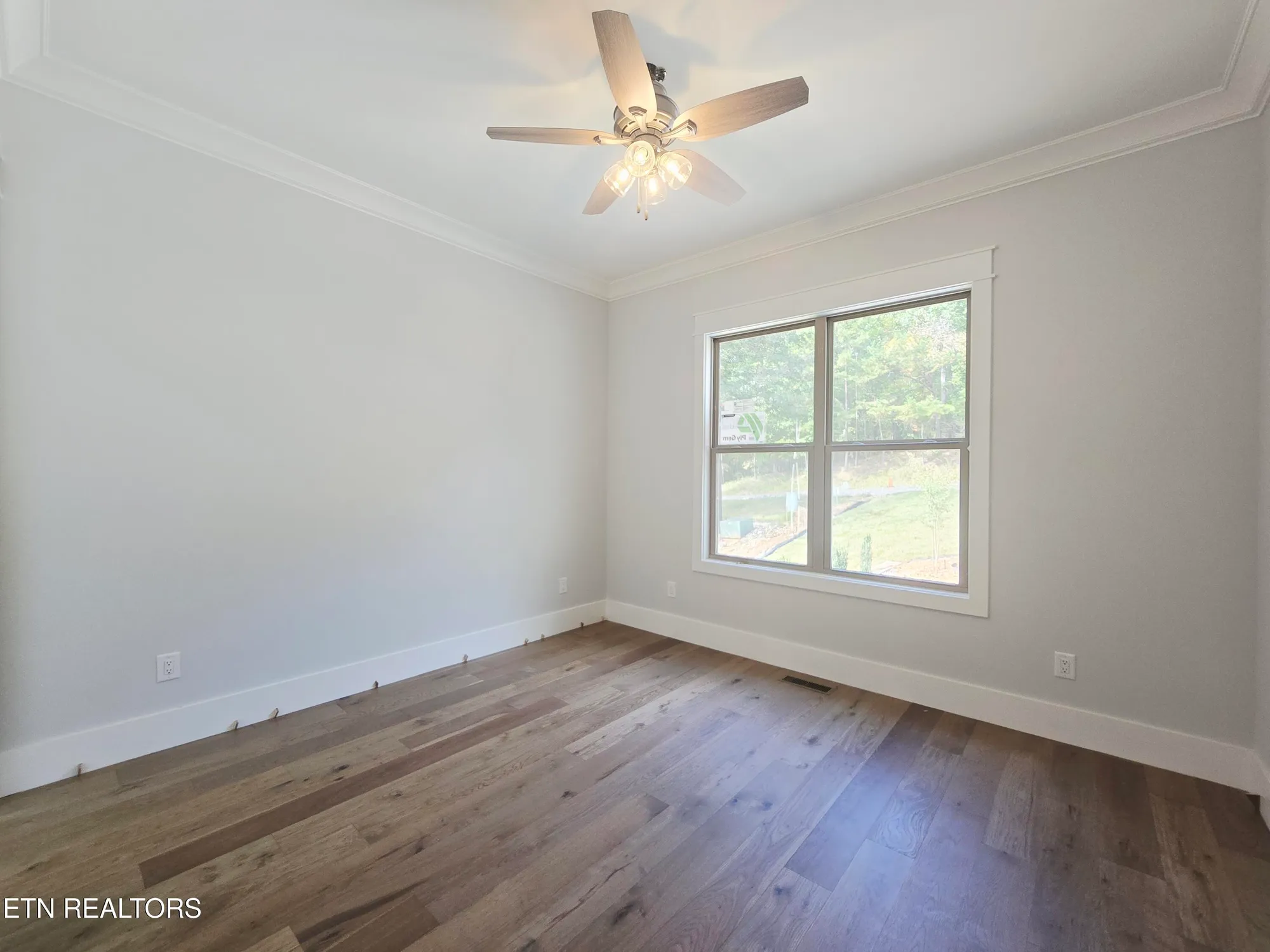 Property Slideshow image 12 of 13 | 102 tanasi dr, Loudon, TN, 37774