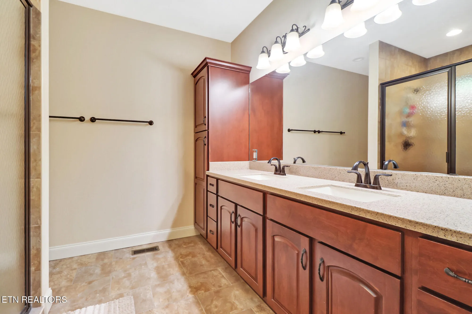 Property Slideshow image 22 of 43 | 247 thrushwood dr, Crossville, TN, 38558