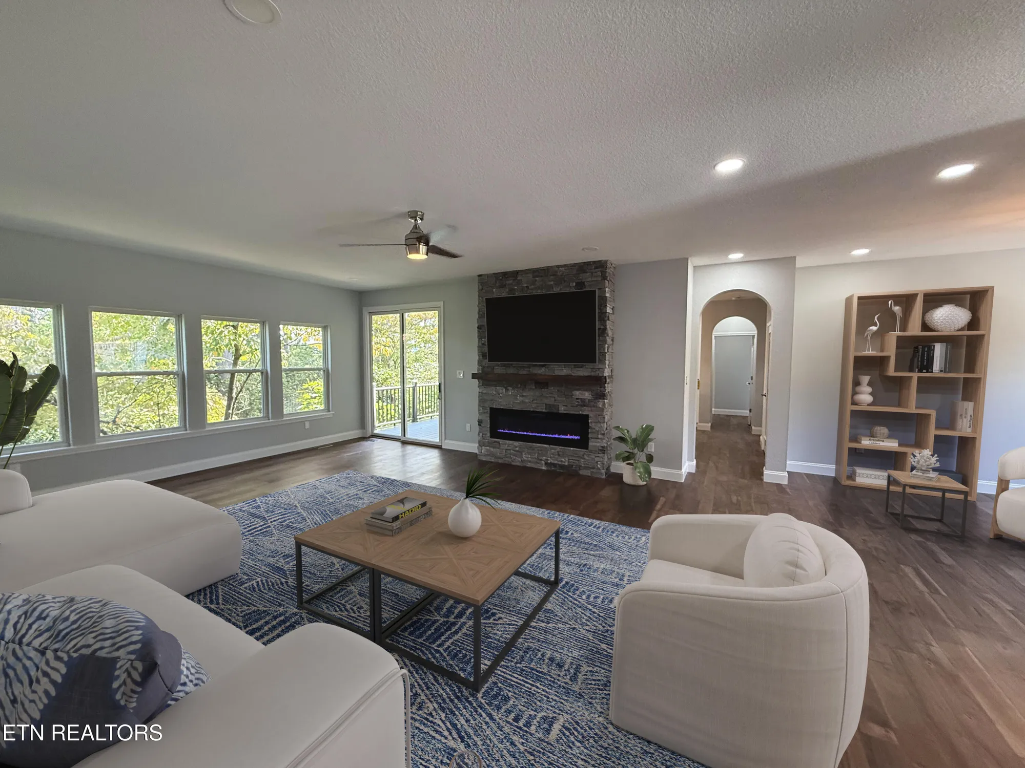 Property Slideshow image 3 of 37 | 100 quapaw cir, Loudon, TN, 37774
