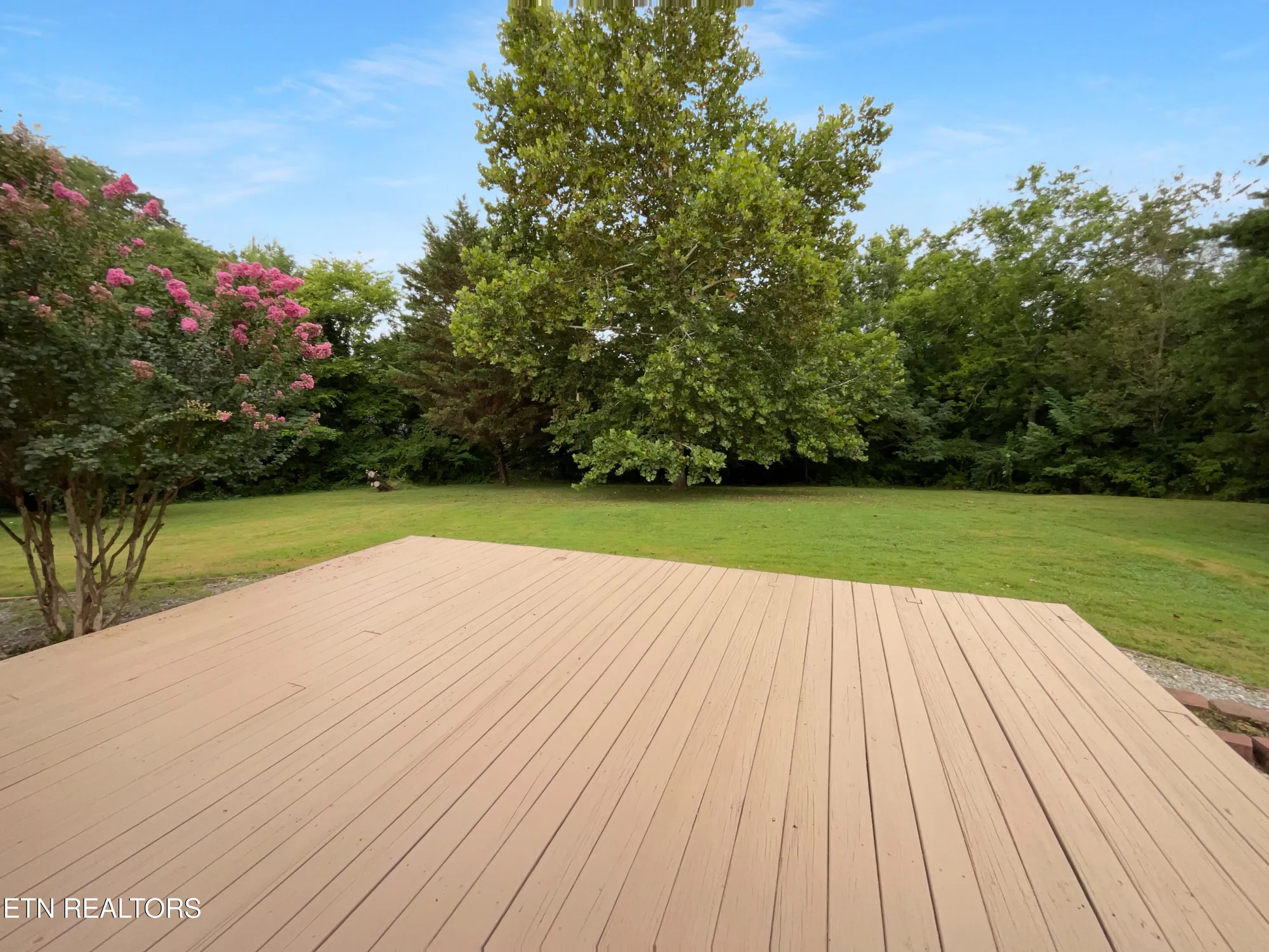 Property Slideshow image 24 of 28 | 322 chatuga ln, Loudon, TN, 37774