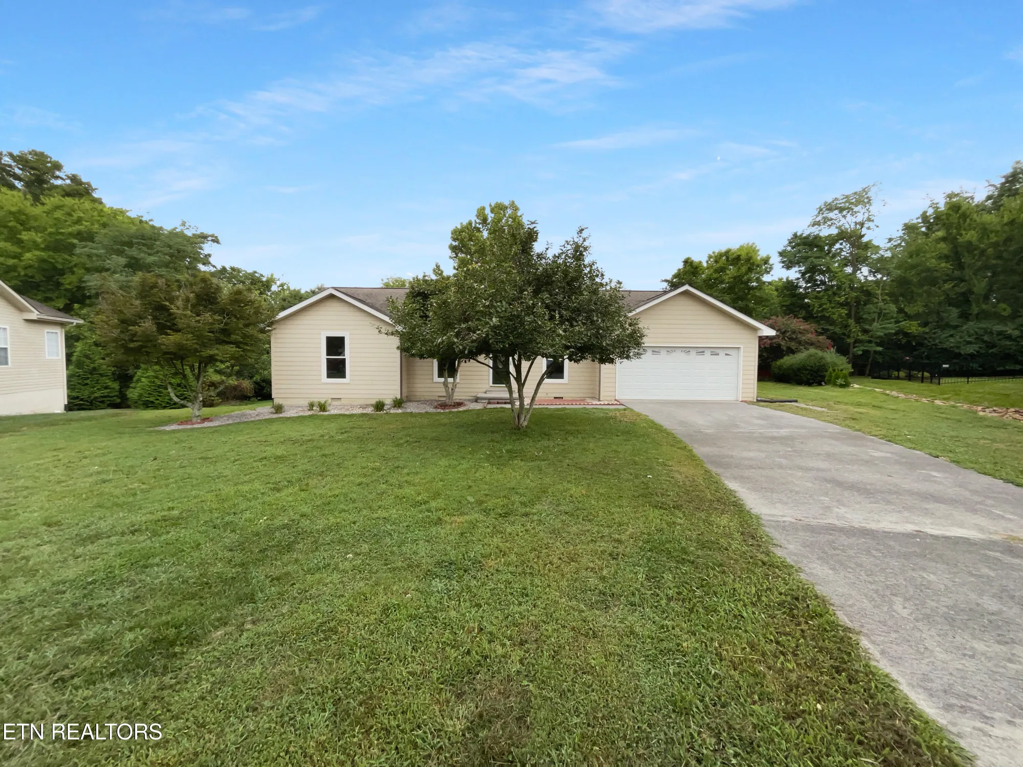 Property Slideshow image 27 of 28 | 322 chatuga ln, Loudon, TN, 37774