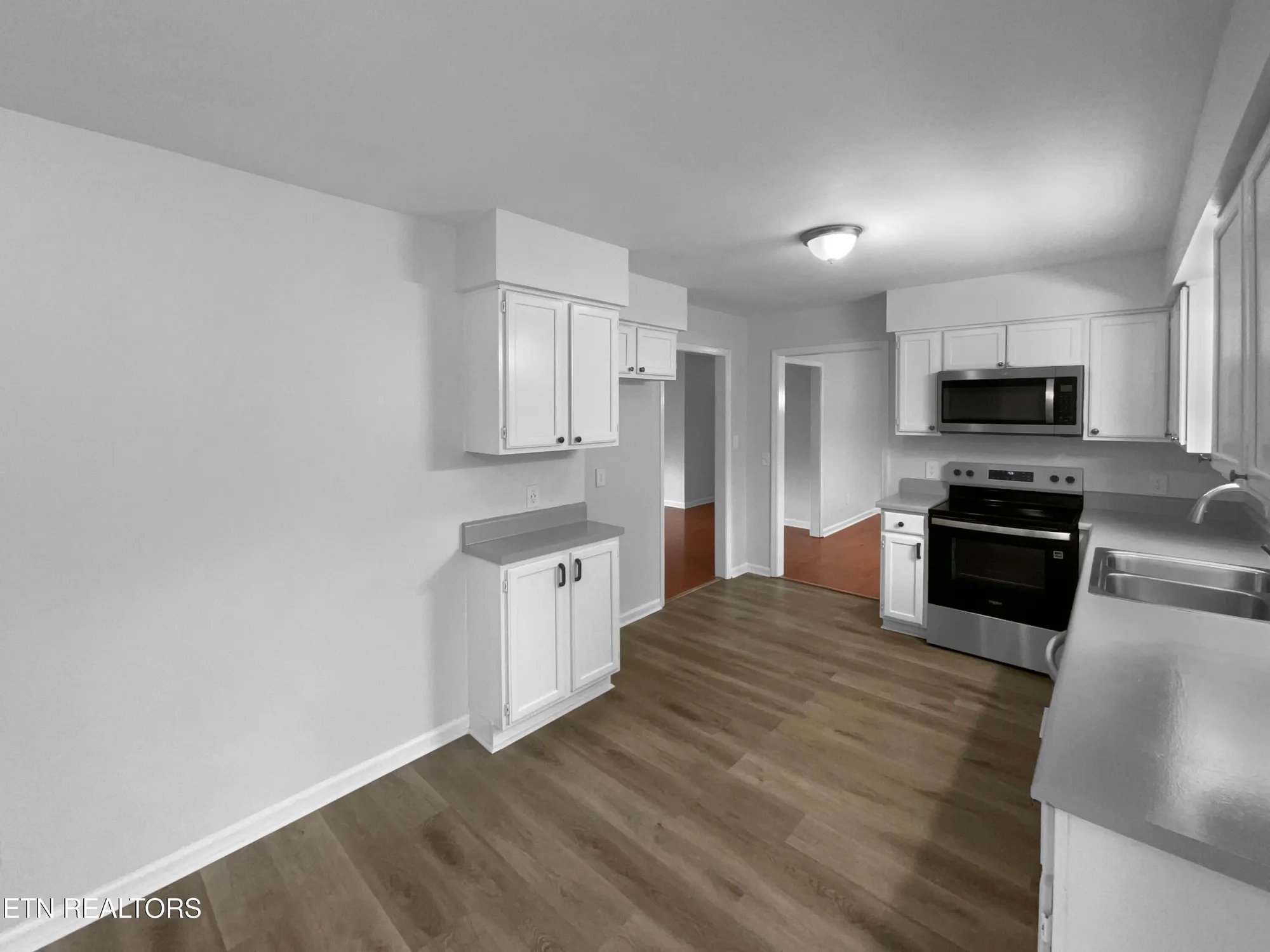 Property Slideshow image 10 of 28 | 322 chatuga ln, Loudon, TN, 37774