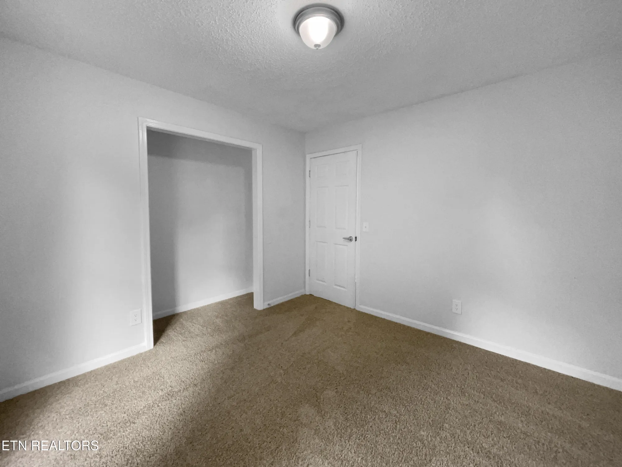 Property Slideshow image 21 of 28 | 322 chatuga ln, Loudon, TN, 37774