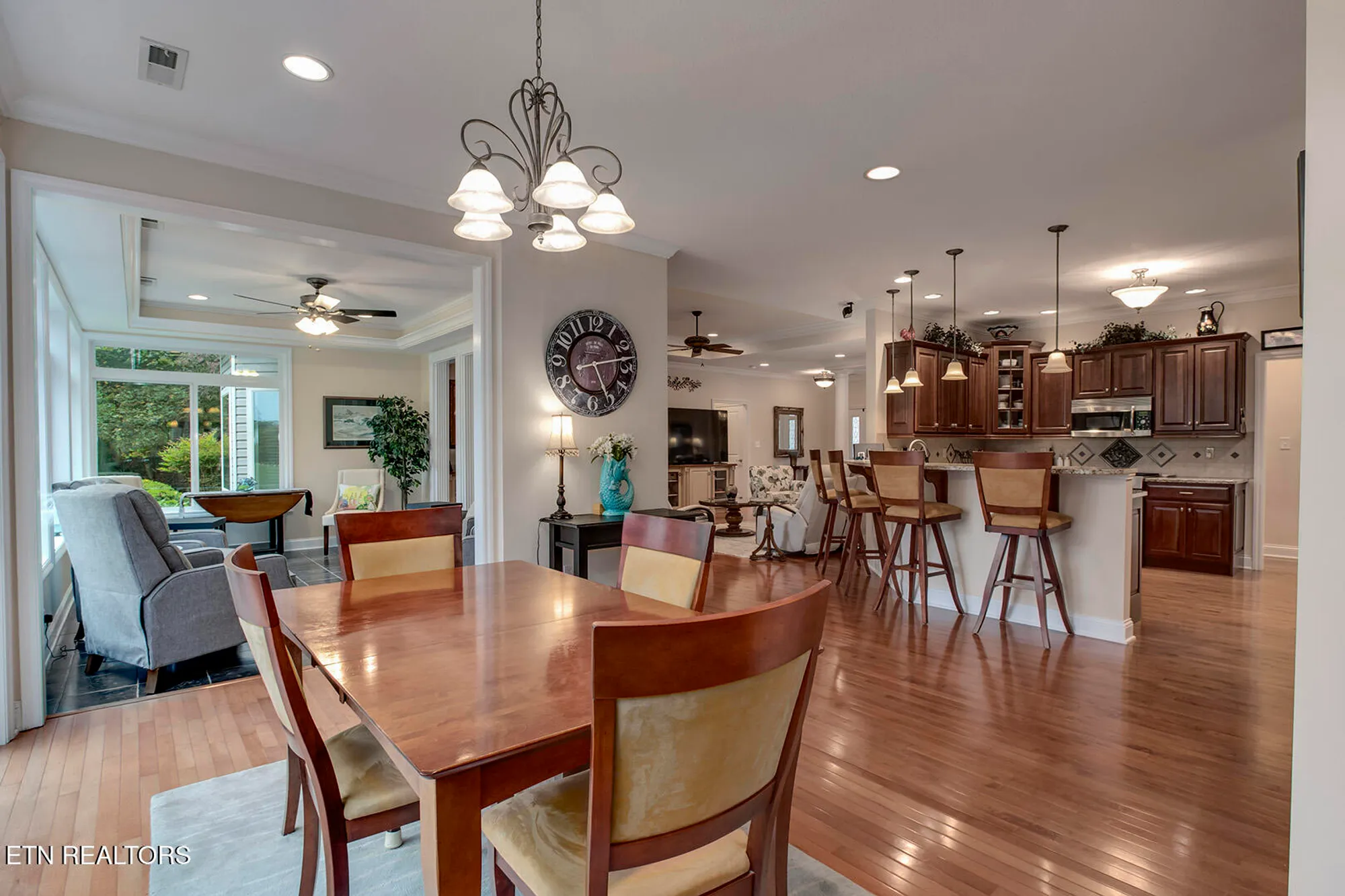 Property Slideshow image 21 of 58 | 223 oligi cir, Loudon, TN, 37774