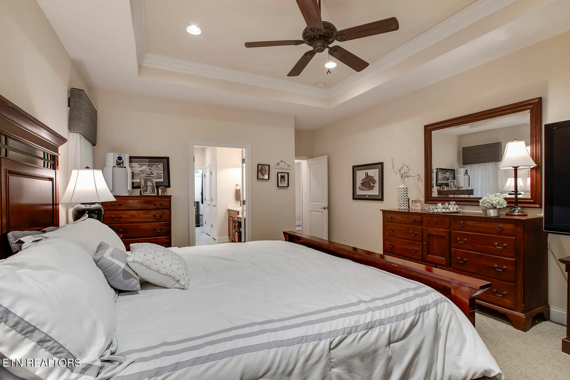 Property Slideshow image 31 of 58 | 223 oligi cir, Loudon, TN, 37774