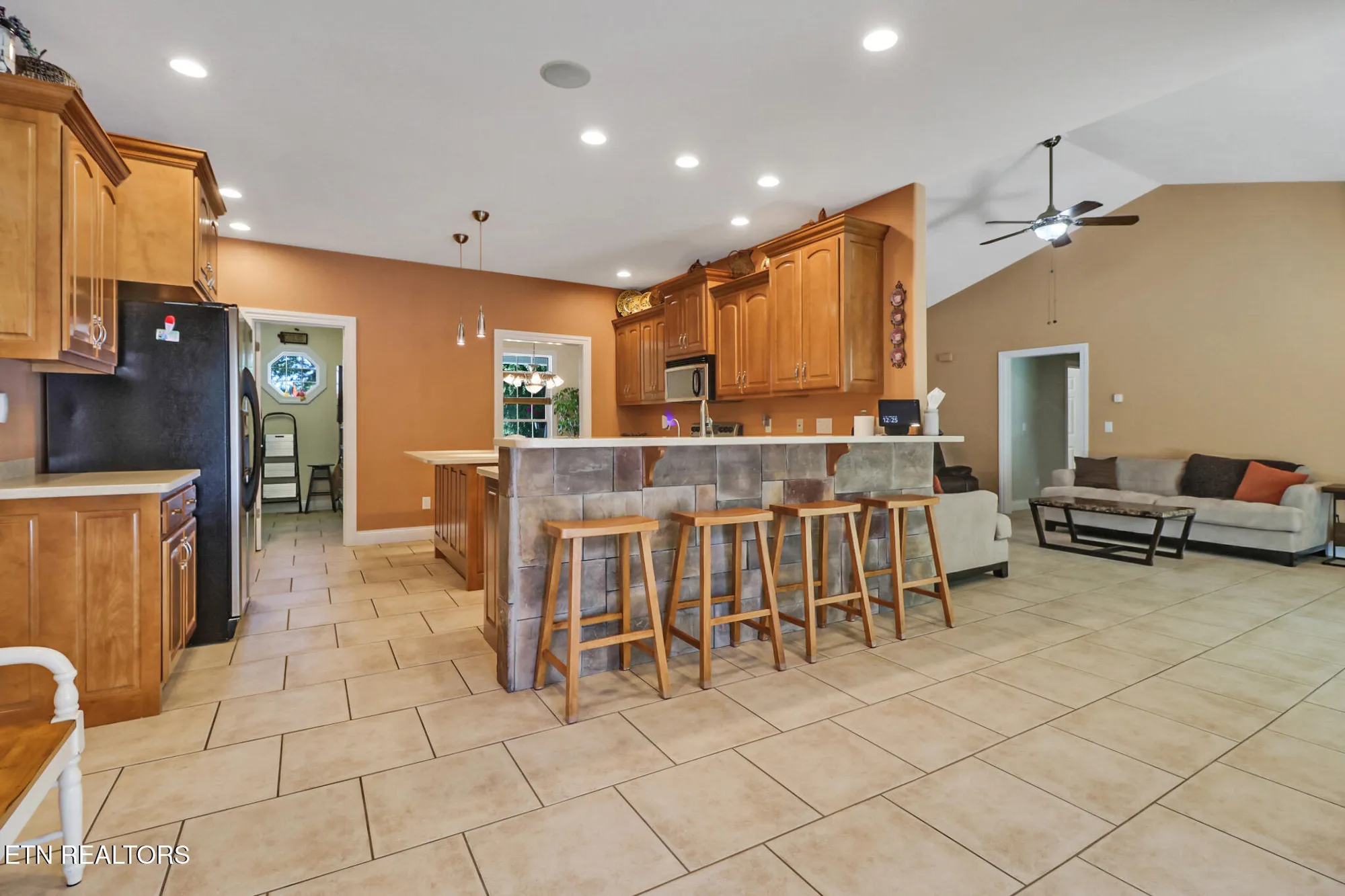 Property Slideshow image 23 of 58 | 57 inwood ter, Crossville, TN, 38558