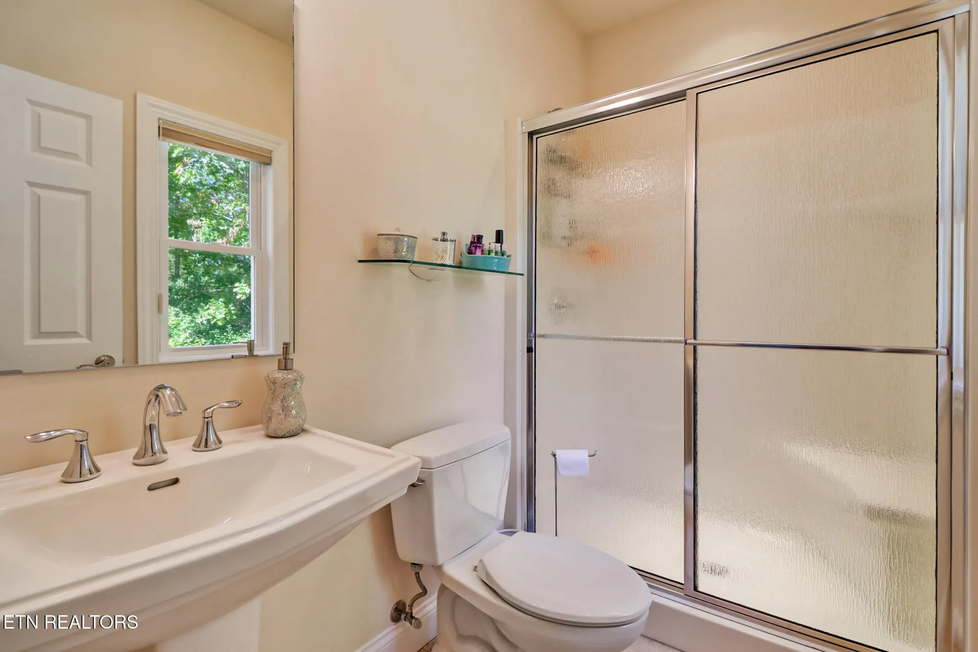 Property Slideshow image 34 of 58 | 57 inwood ter, Crossville, TN, 38558