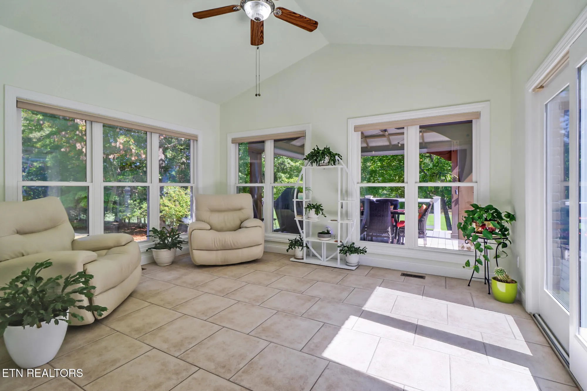 Property Slideshow image 37 of 58 | 57 inwood ter, Crossville, TN, 38558