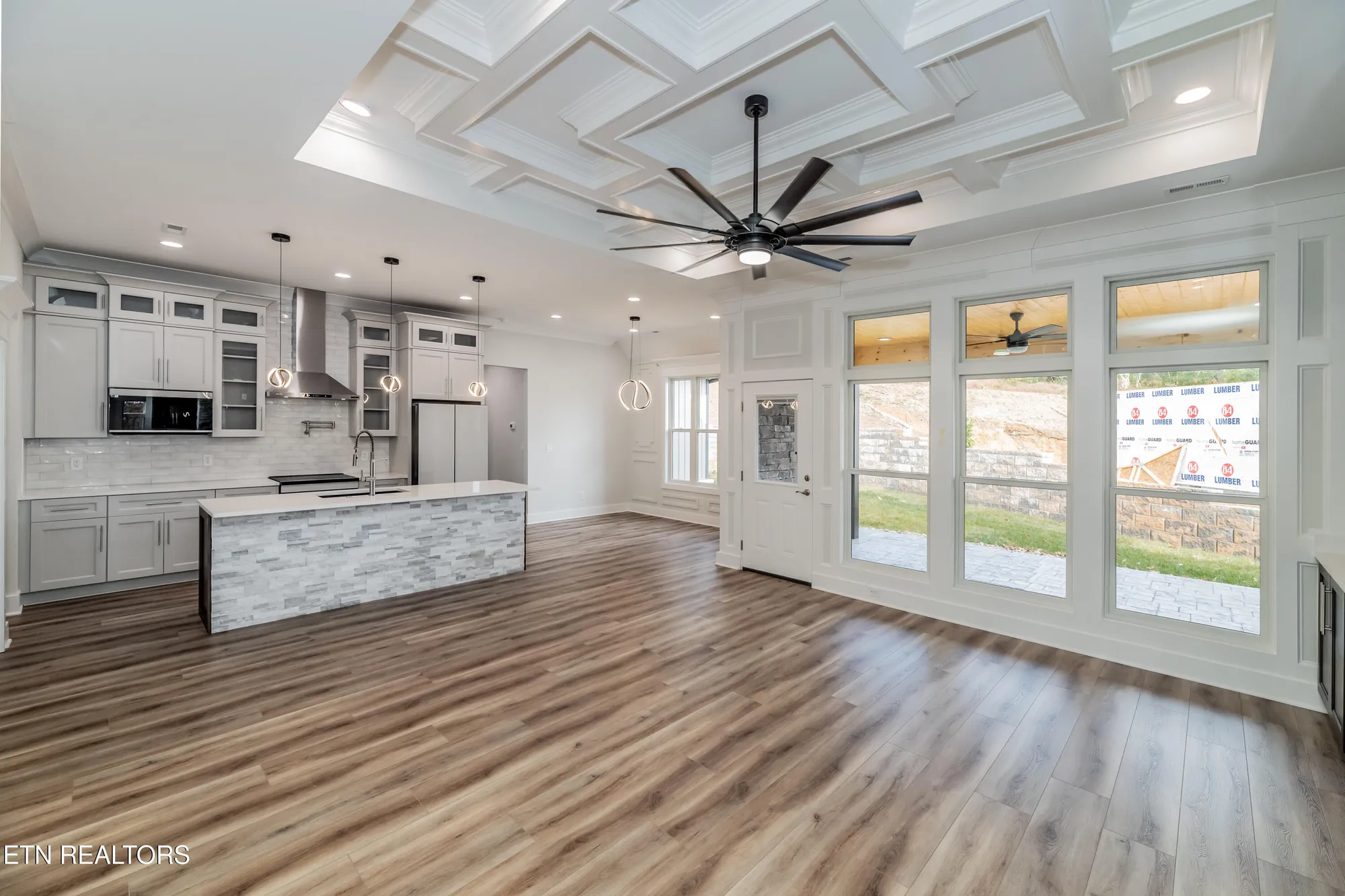 Property Slideshow image 11 of 53 | 147 kawga way, Loudon, TN, 37774