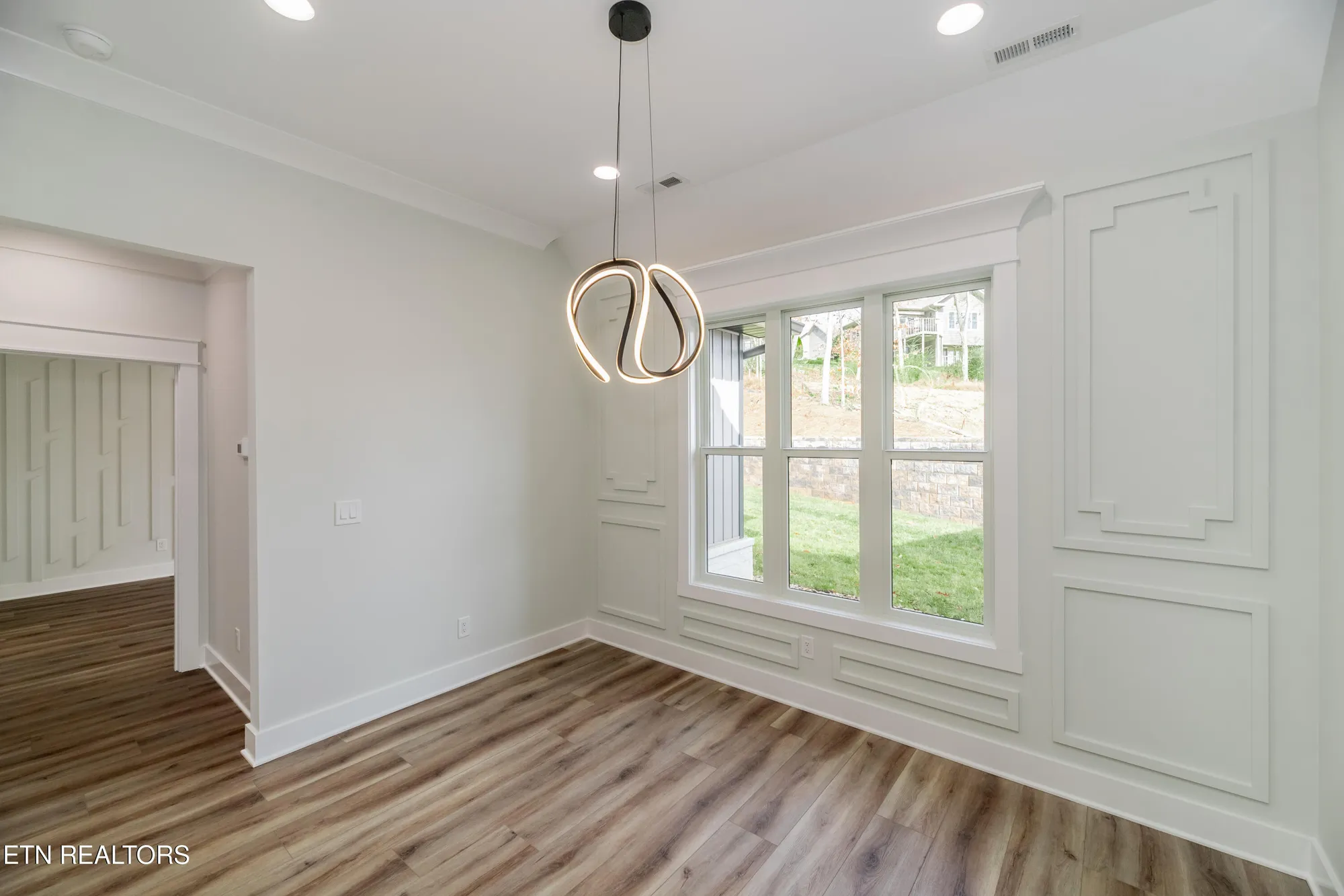 Property Slideshow image 18 of 53 | 147 kawga way, Loudon, TN, 37774