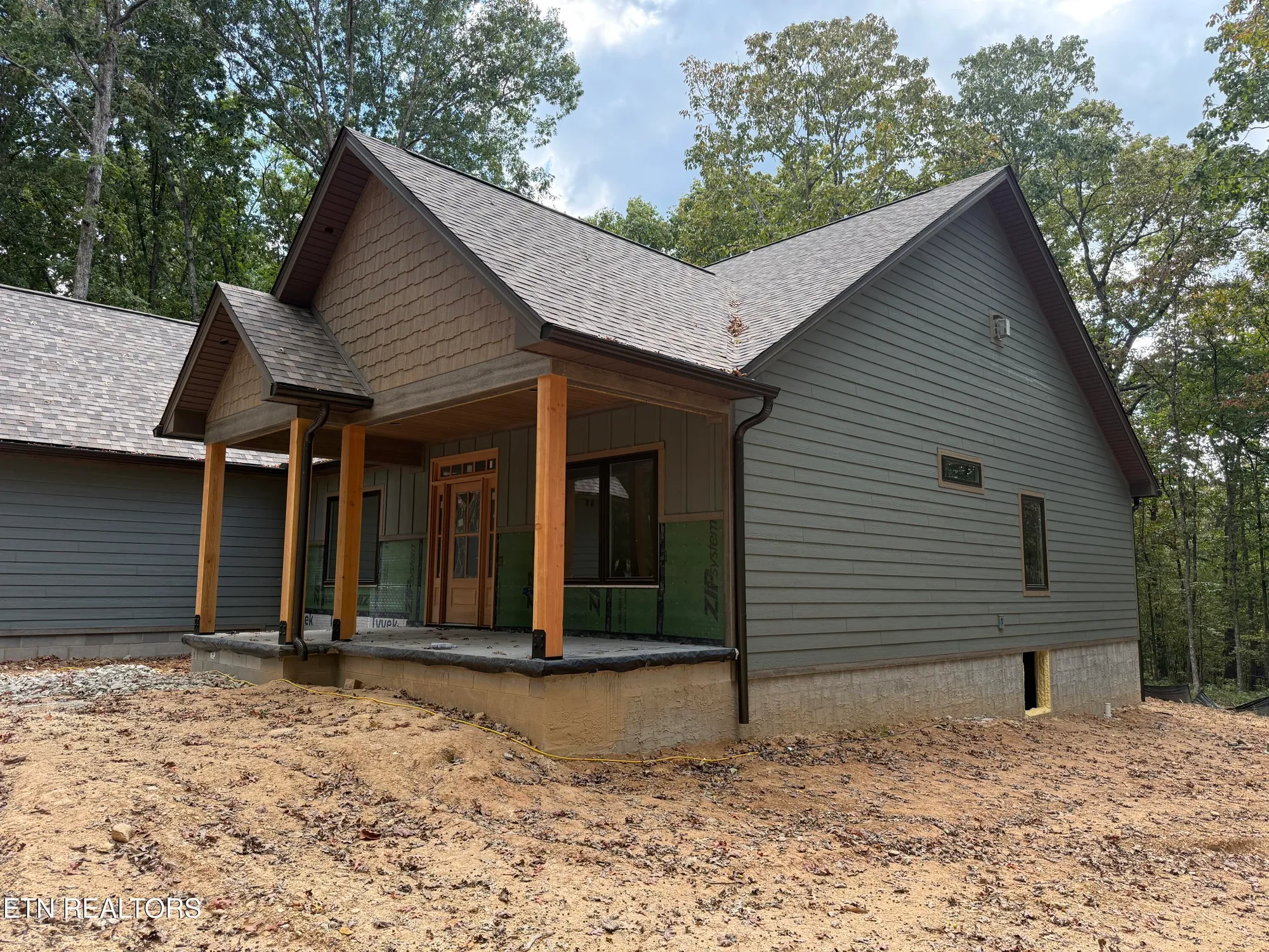 Property Slideshow image 1 of 9 | 198 albemarle ln, Crossville, TN, 38558