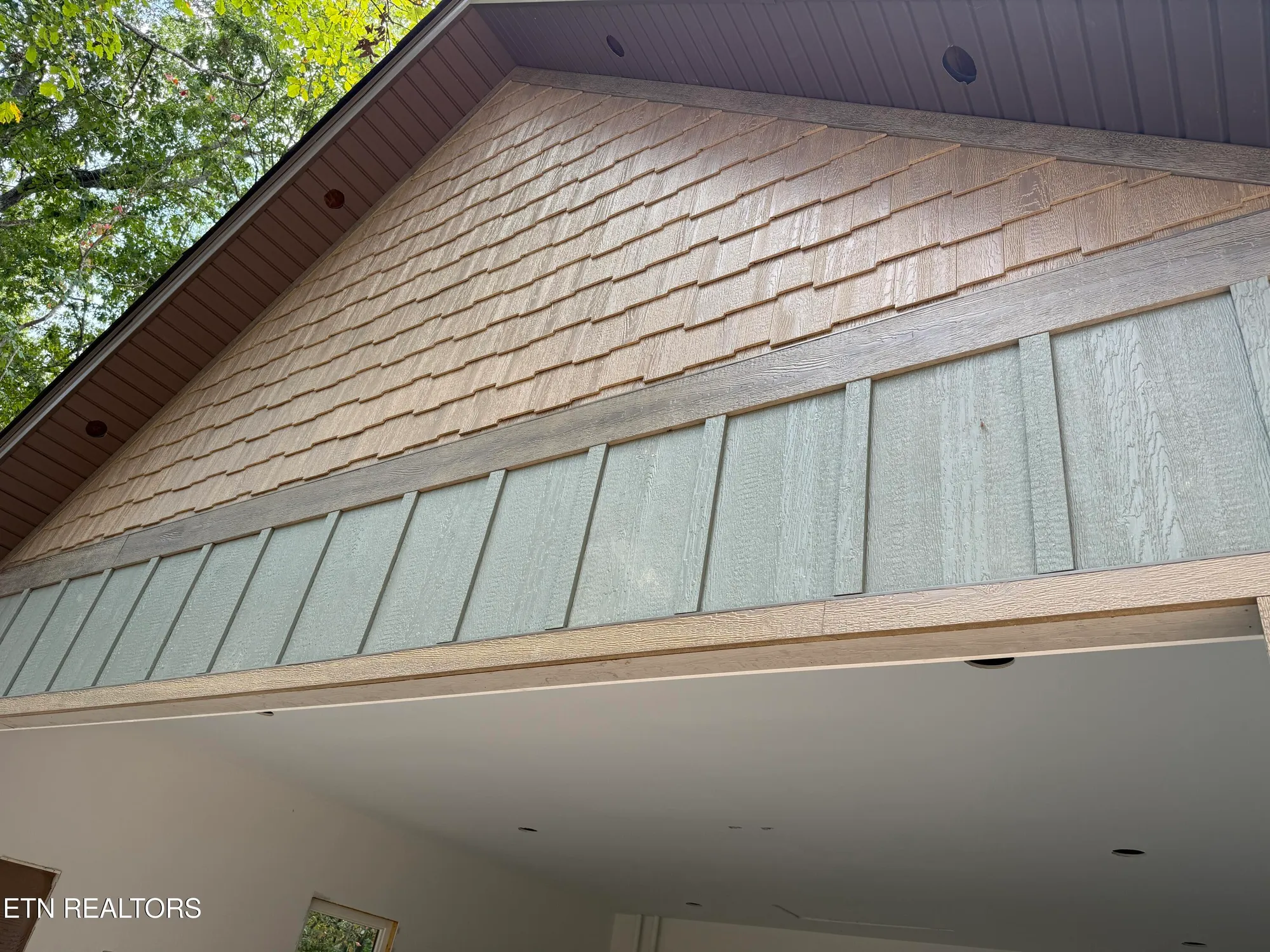 Property Slideshow image 6 of 9 | 198 albemarle ln, Crossville, TN, 38558